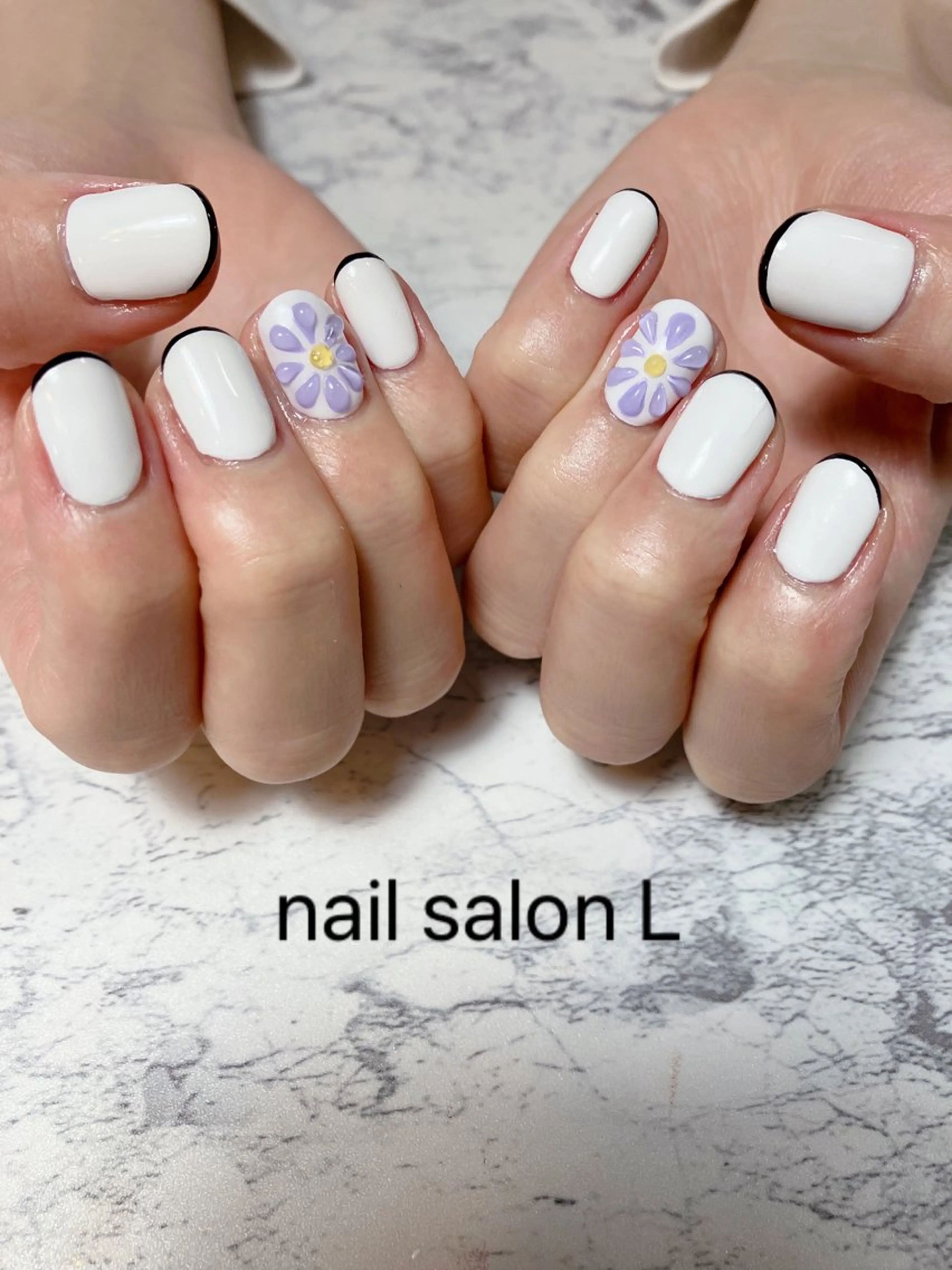 ネイル フラワーネイル フレンチネイル ぷっくりネイル ハンドネイル 吉川市 ネイルサロンLのネイルデザイン