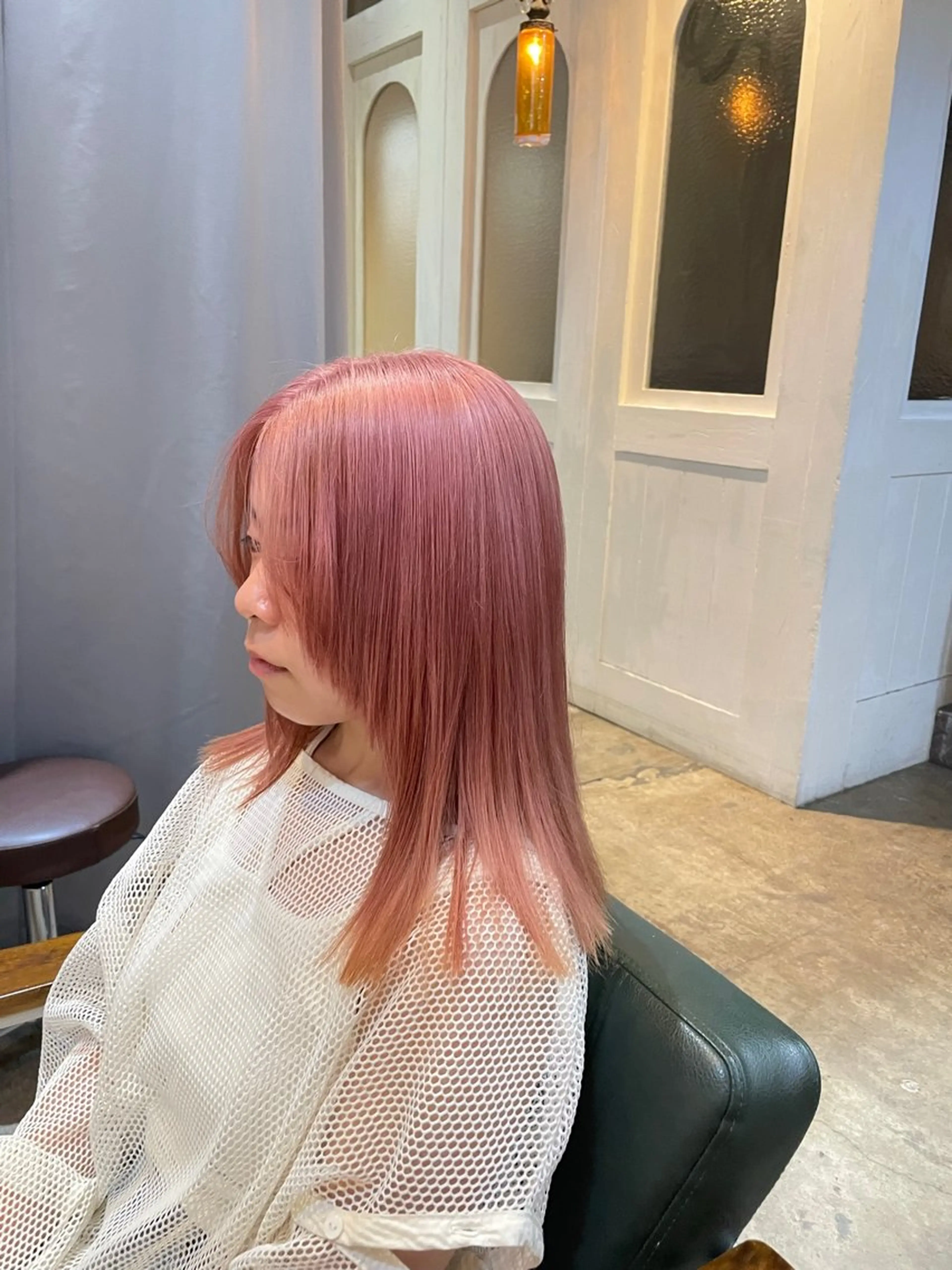 ミディアム カラー ミルクティー× グレージュMOMOのヘアスタイル