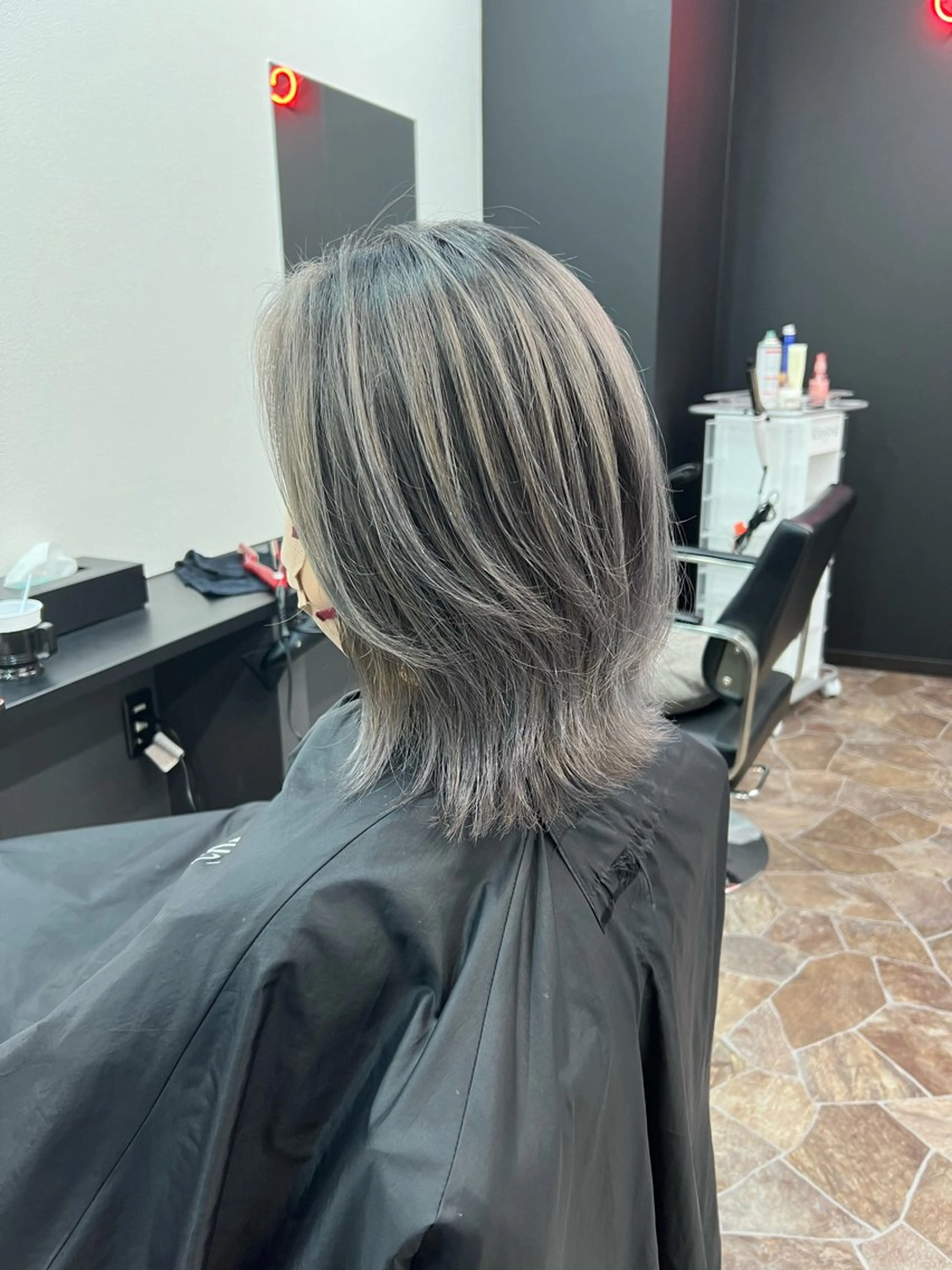 ショート レイヤーカット フリーダムマティーニ所属・藤本 翔己のヘアスタイル