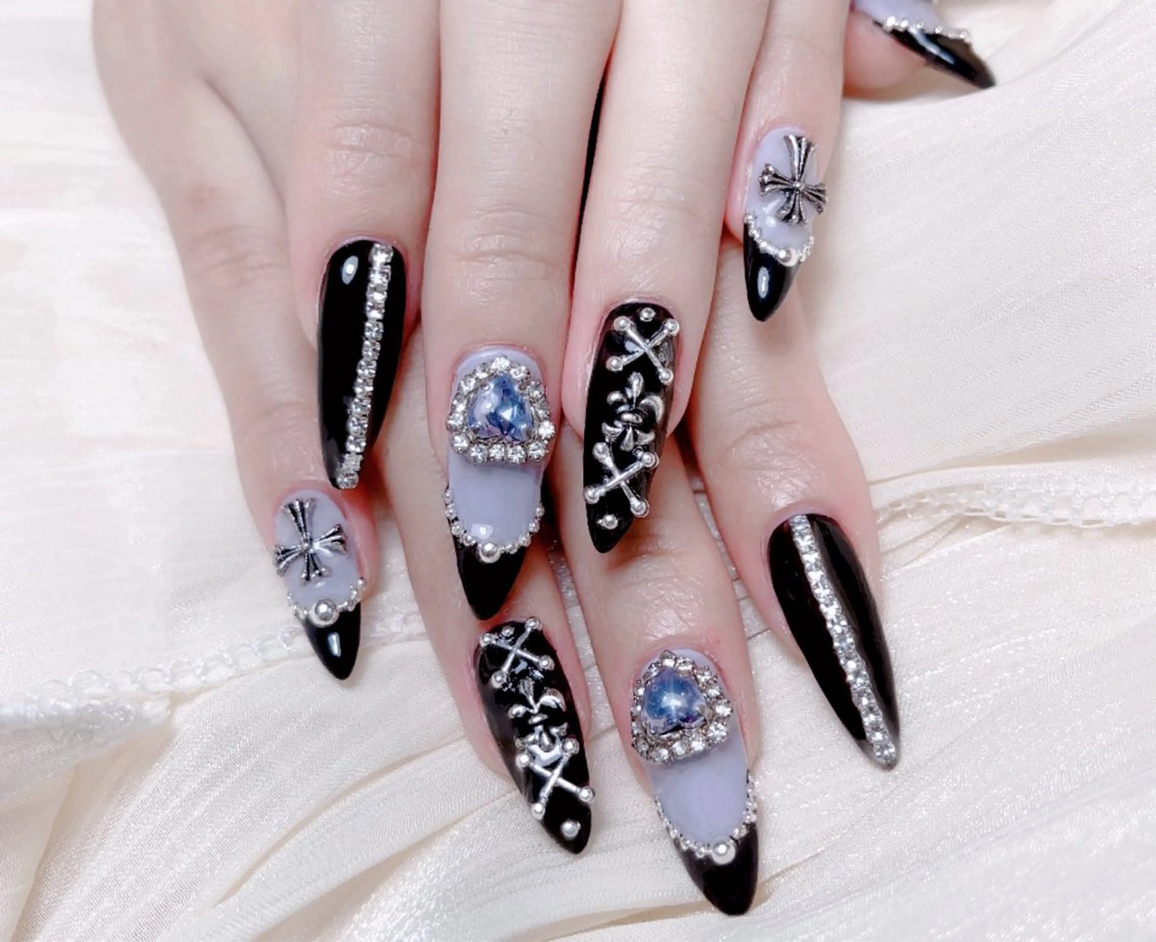 ネイル ハンドネイル M🌷nail 長さだし専門店のネイルデザイン