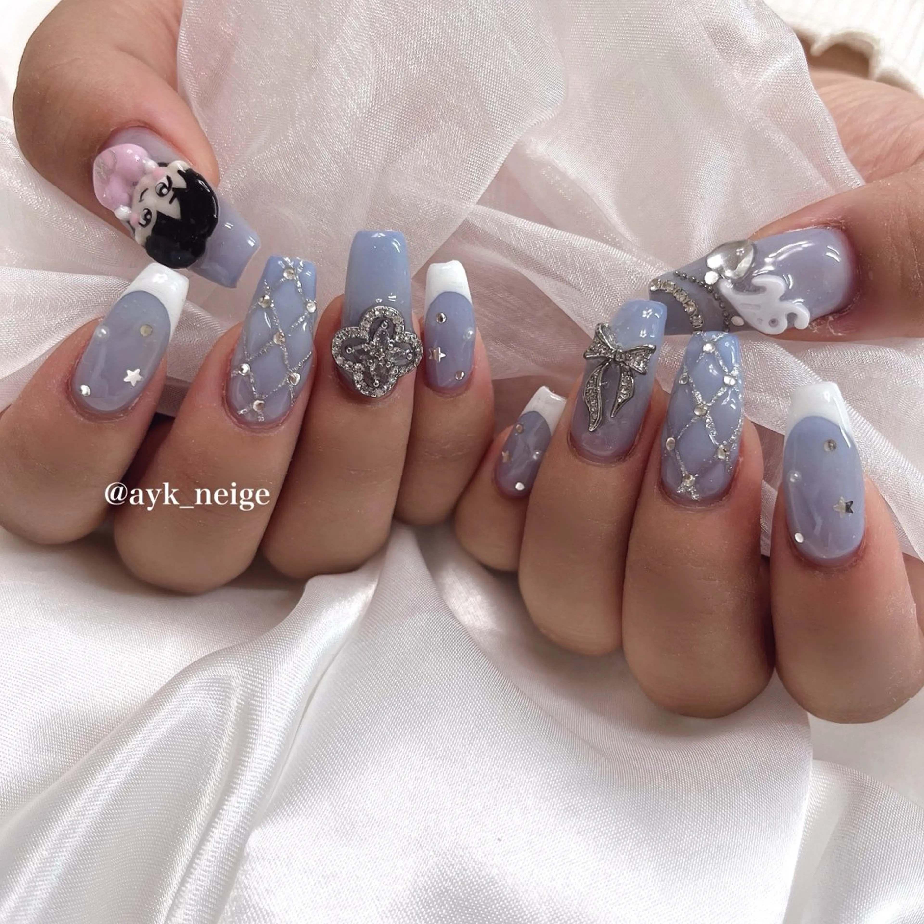 ネイル フットネイル フレンチネイル キラキラネイル 韓国ネイル マグネットネイル n'eige nail所属・大谷 綾香のネイルデザイン