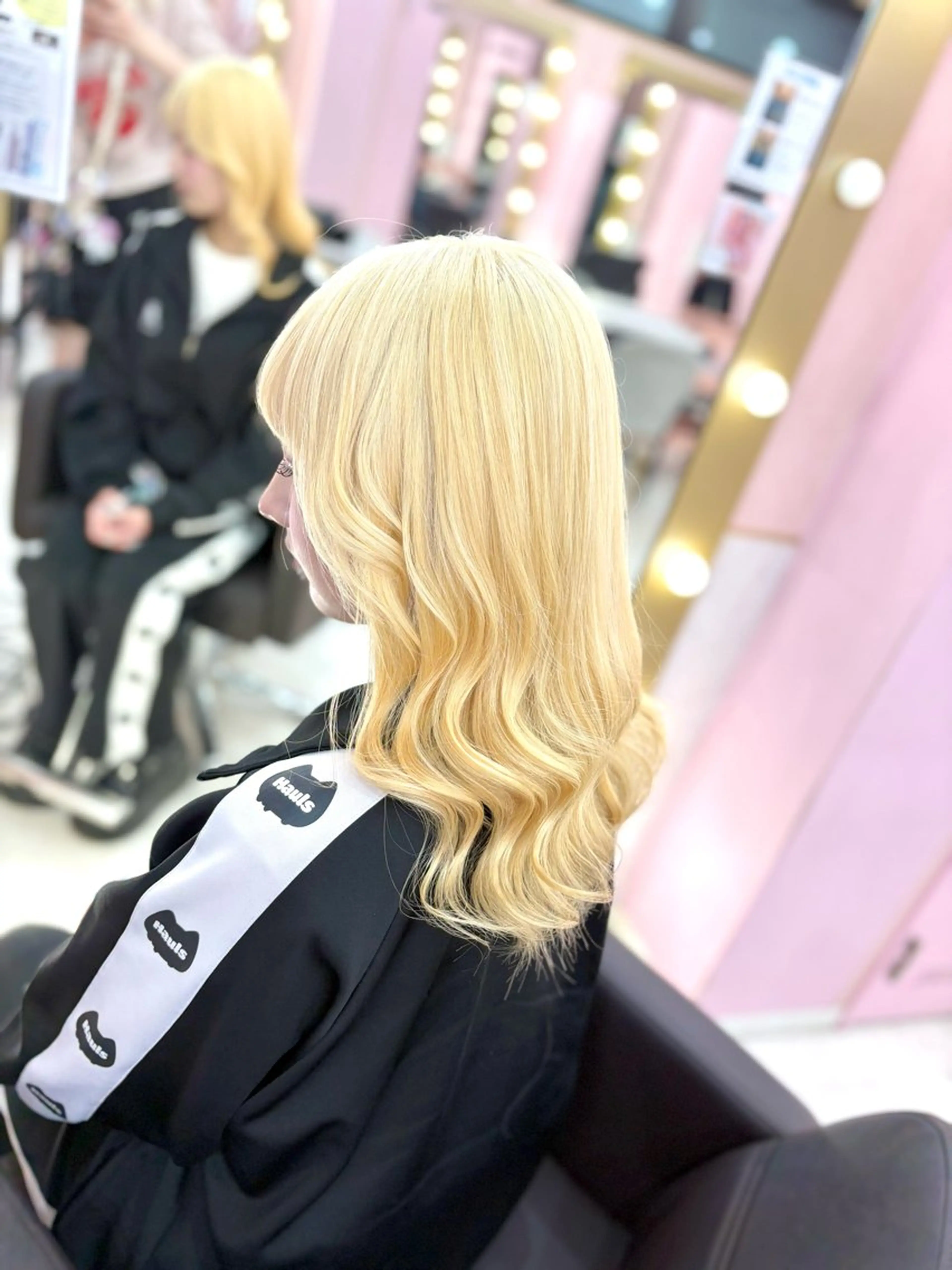 セミロング カラー 甘ふわgirly🎀 ハイトーン🤍Ramのヘアスタイル