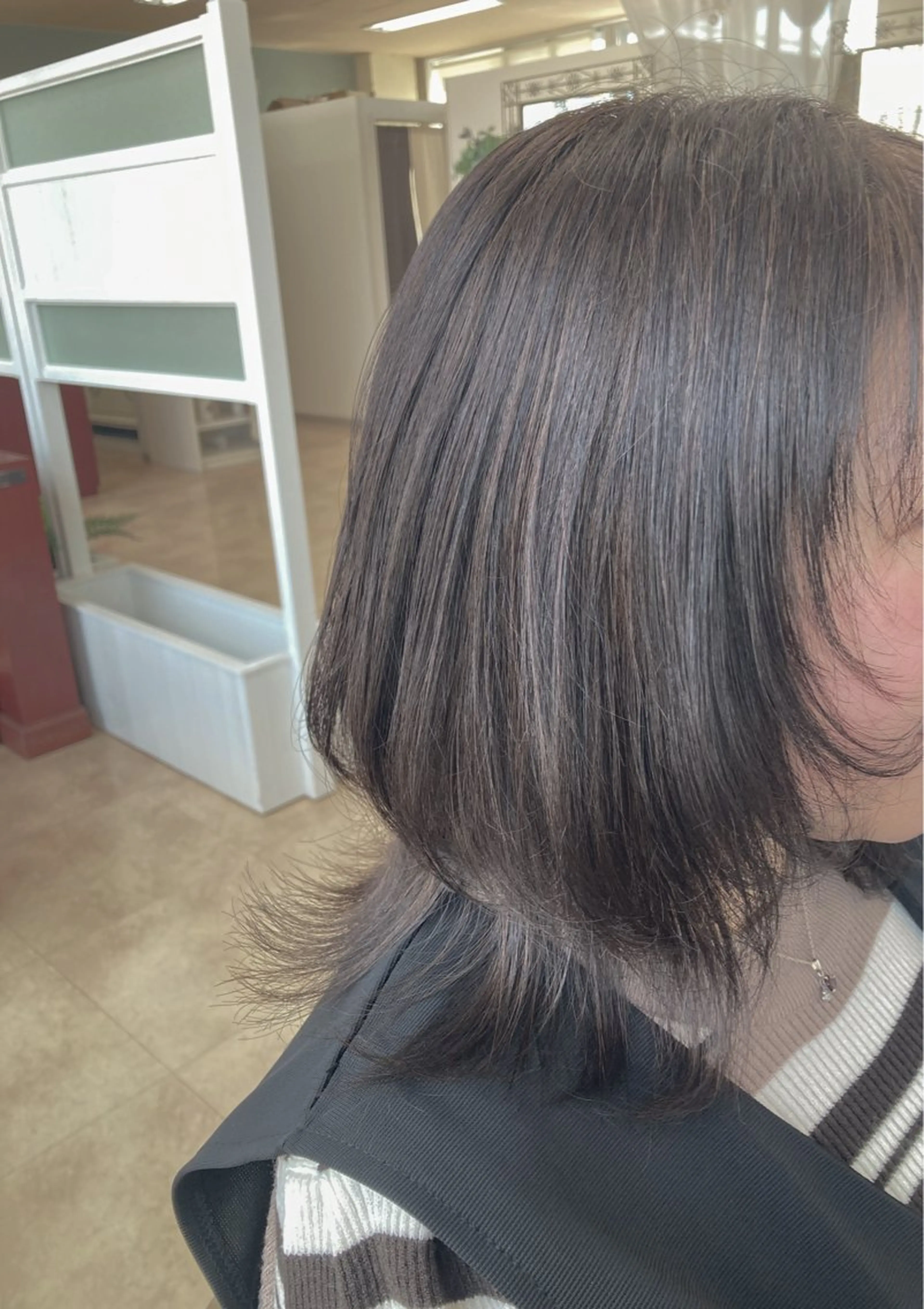 ミディアム カラー Prism co所属・入澤 由亜のヘアスタイル