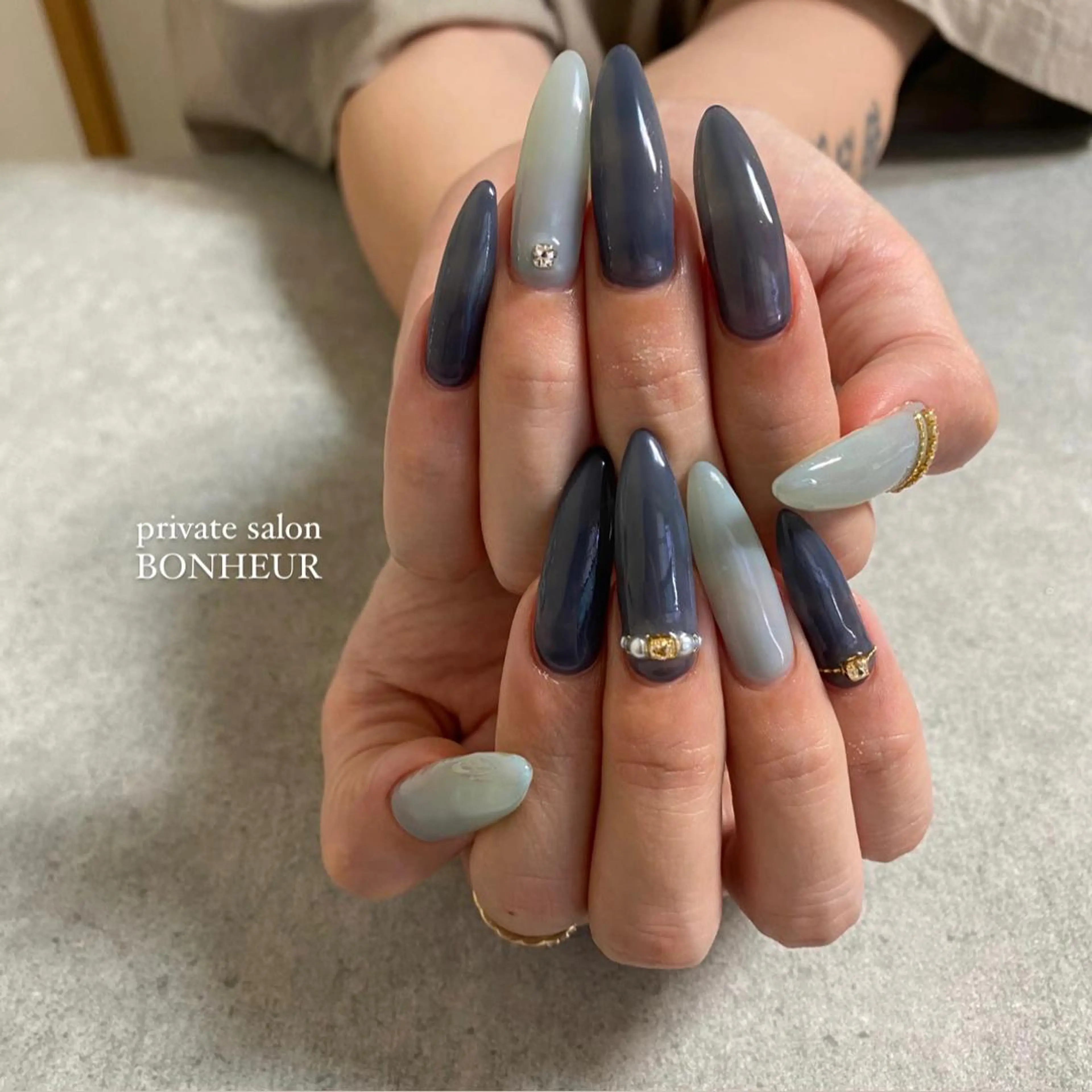 ネイル ハンドネイル BONHEUR Annaのネイルデザイン