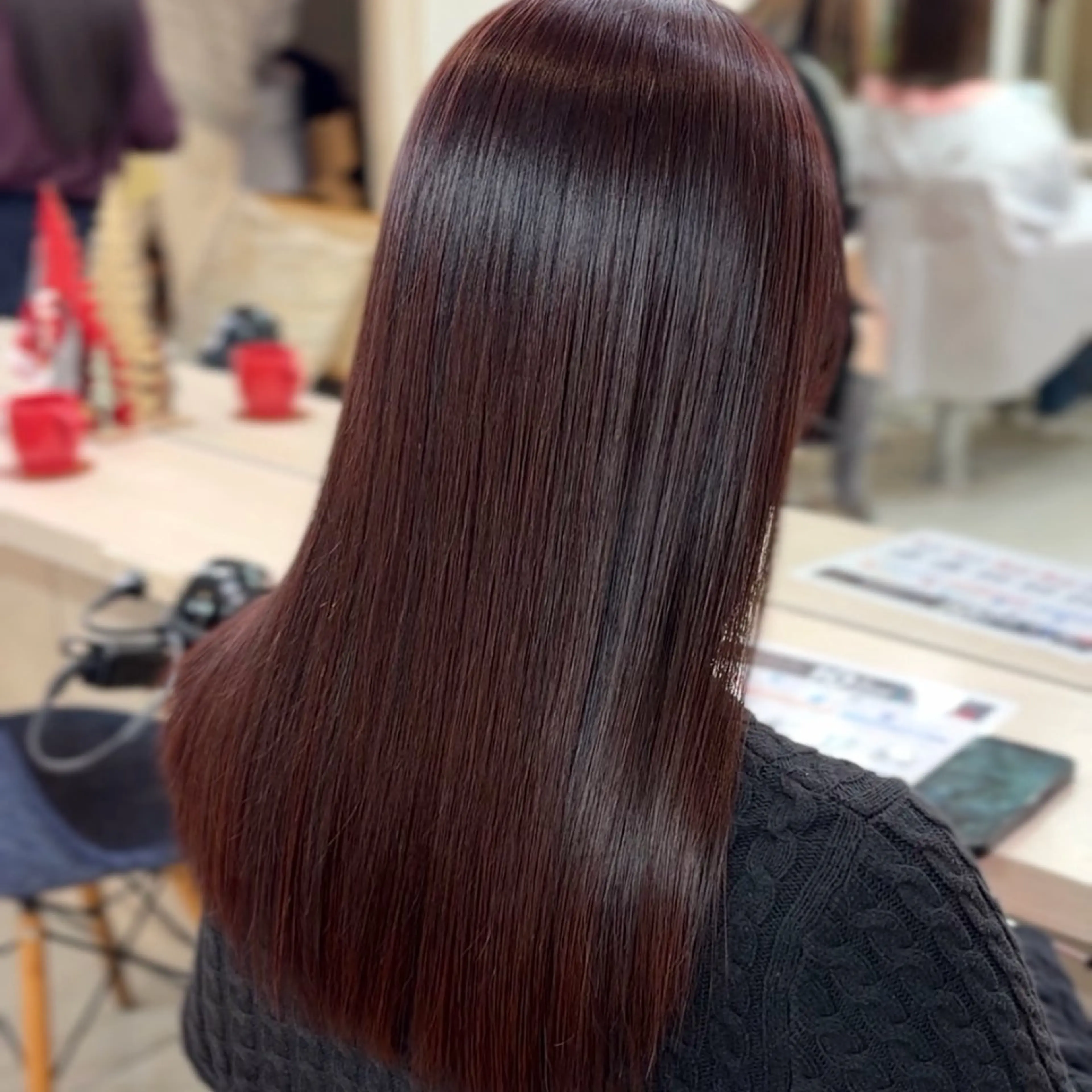 セミロング カラー レッドカラー ヘアカラー 横浜パーマ🌐 暖色カラー🍒もえかのヘアスタイル