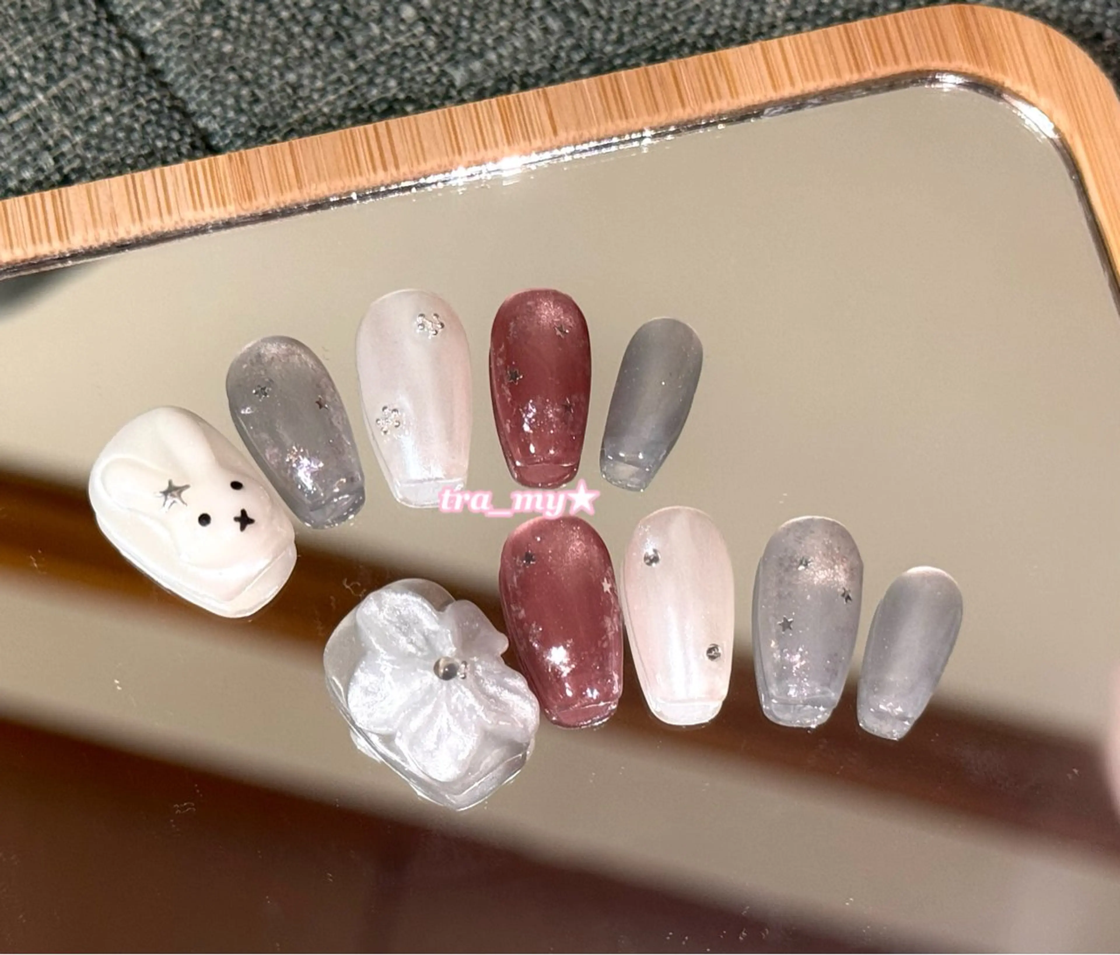 ネイル マグネットネイル ハンドネイル ハンドケア チャ ミーのネイルデザイン