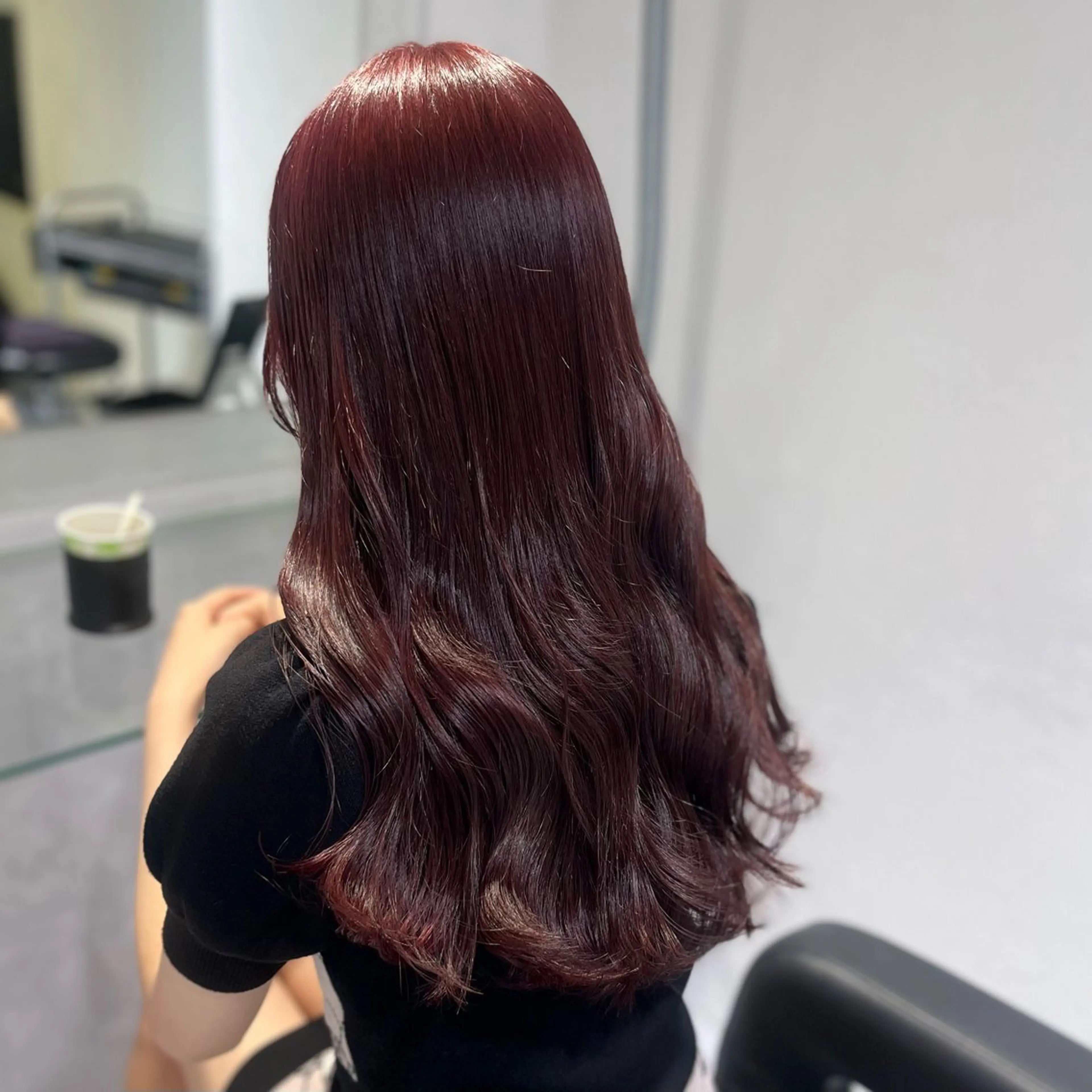 ロング カラー ヘアカラー トリートメント 🫧うる艶トレンド 🫧透明感カラーのヘアスタイル