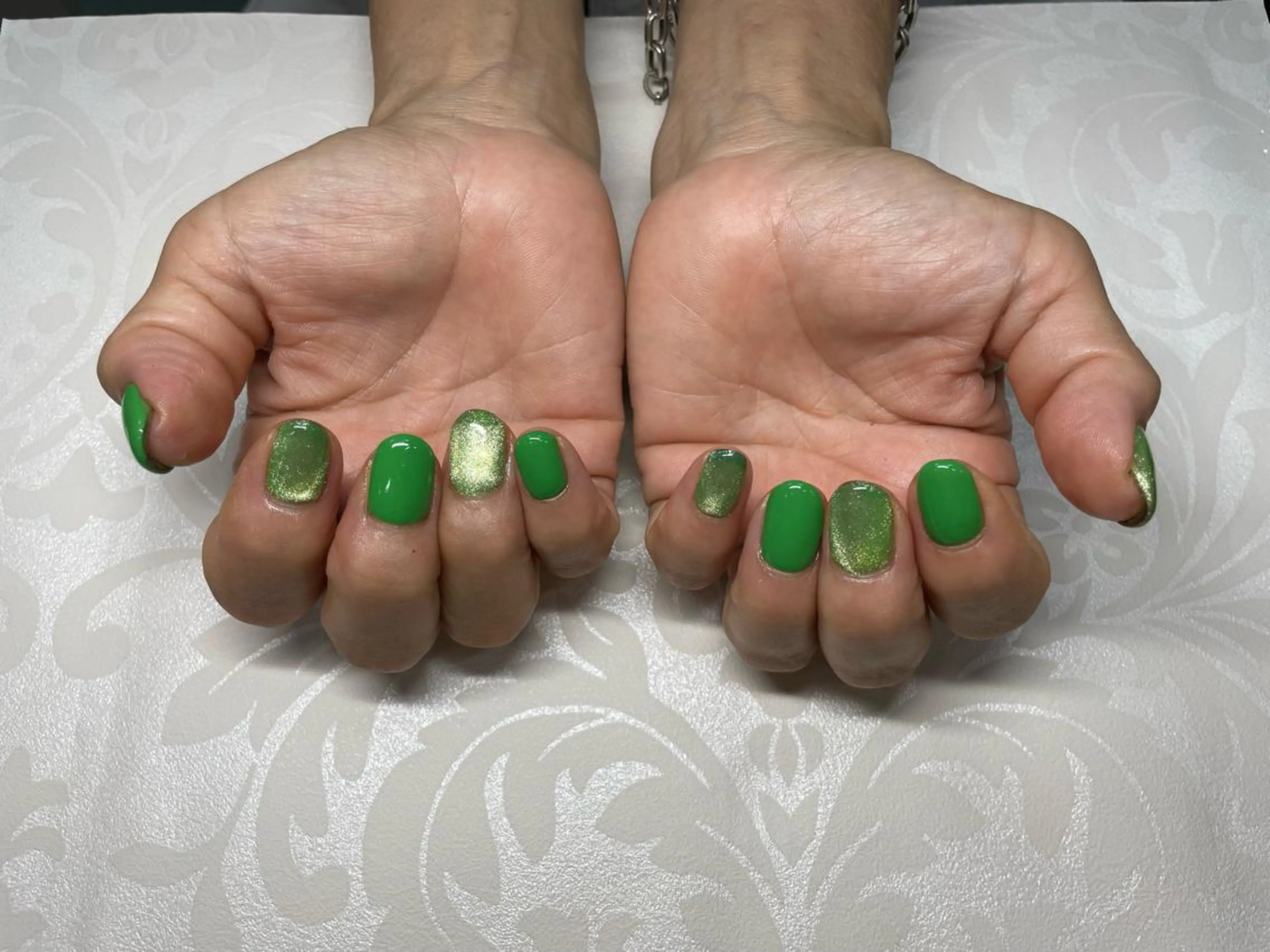 ネイル Cura&Bellissimo クーラ&ベリッシモ所属・クーラアンド ベリッシモのネイルデザイン