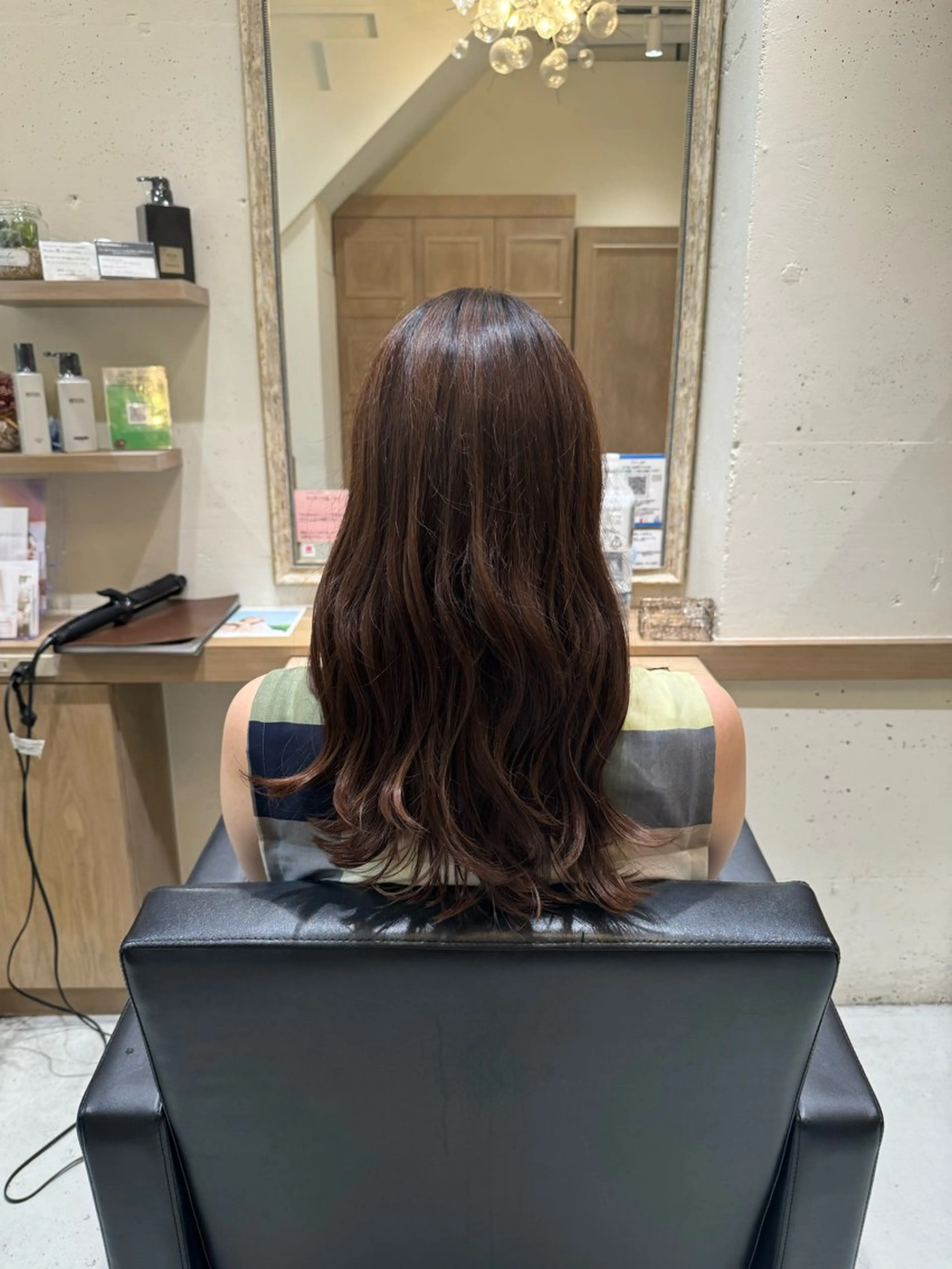 ロング カラー トリートメント 透明感カラー/顔周り カット/レイヤーにかのヘアスタイル