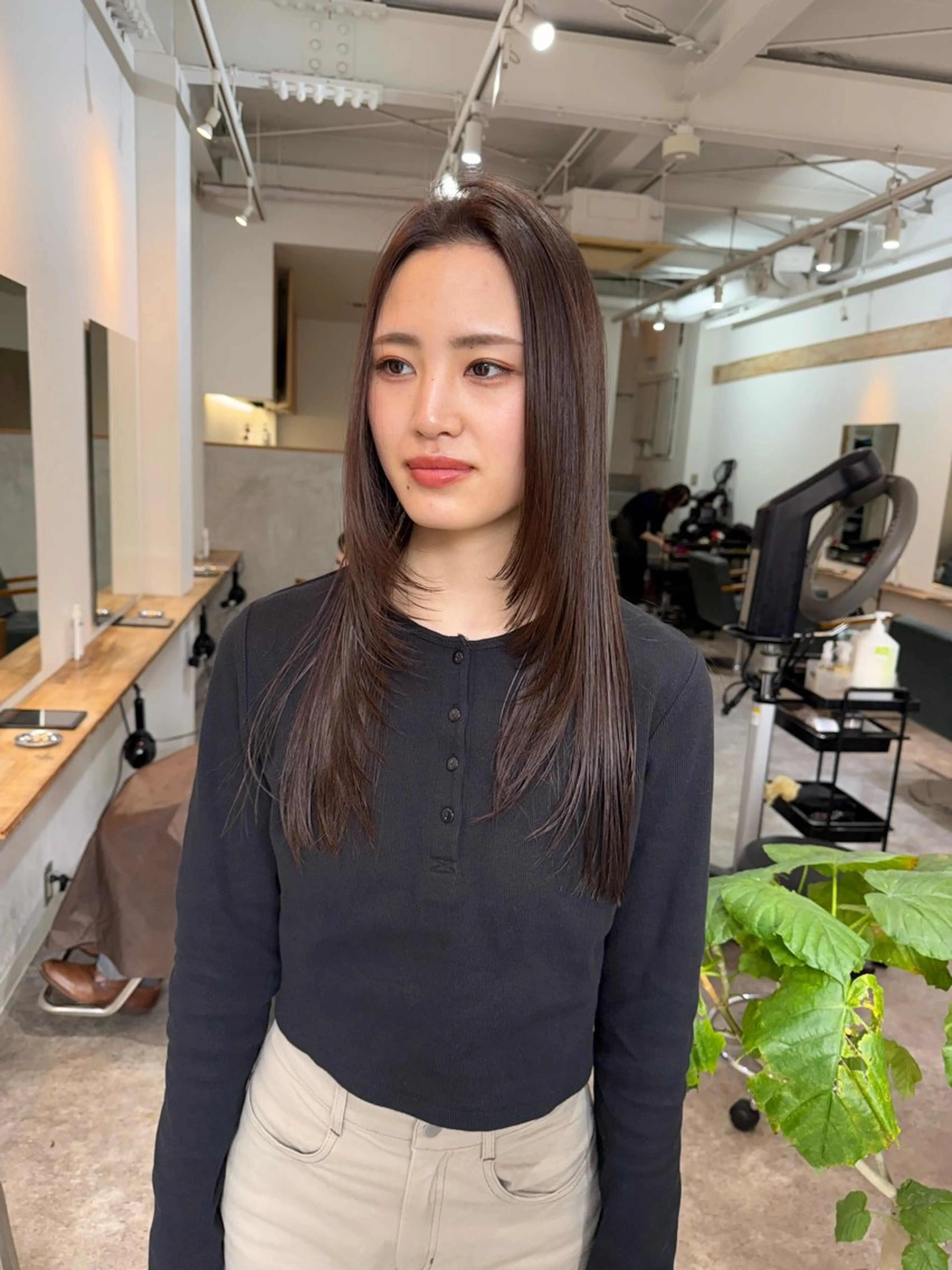 ロング カラー ロングレイヤー レイヤーカット ロング カット ヘアカラー トリートメント パーマ/透明感カラー /ボブ/吉田一生のヘアスタイル