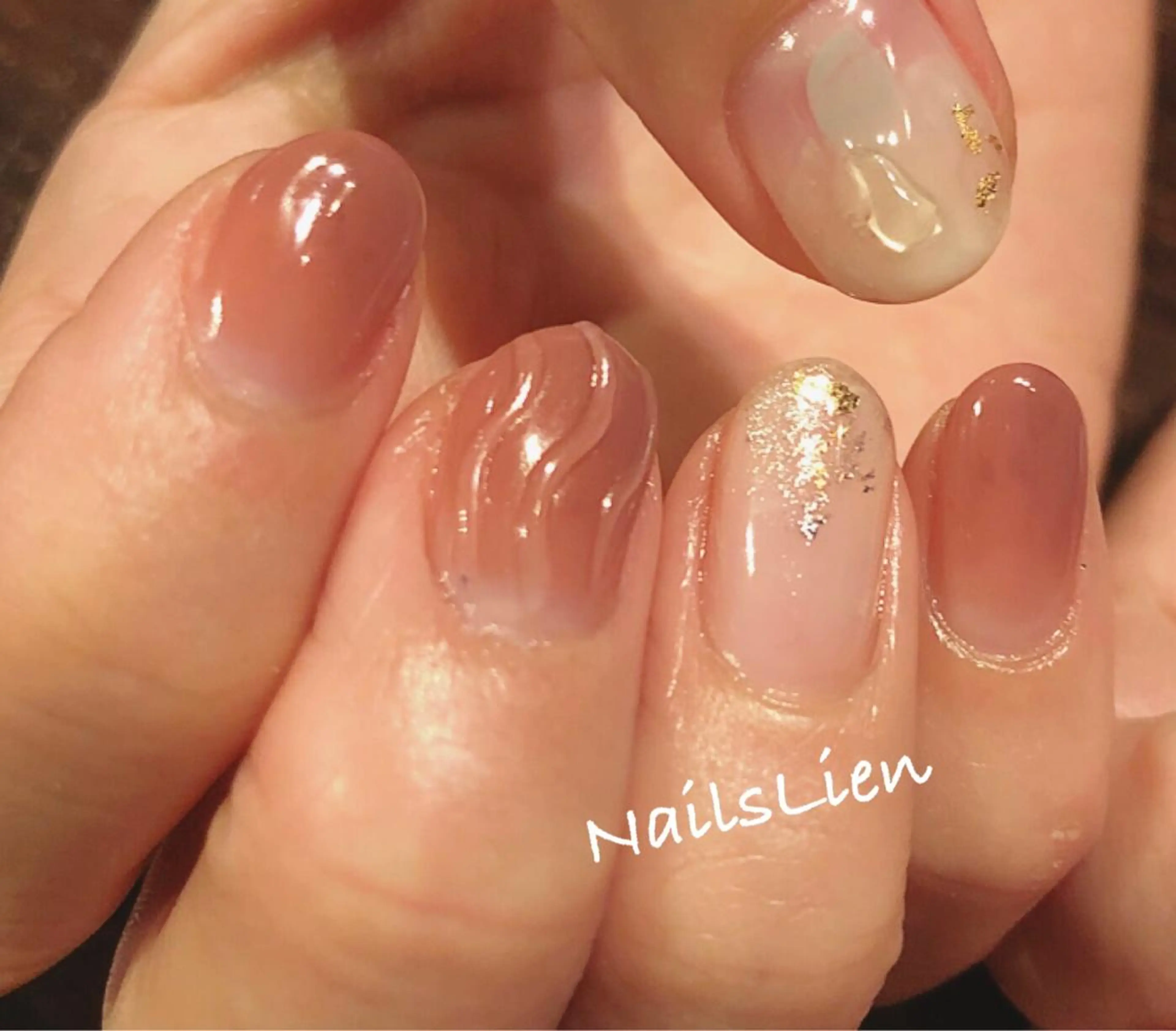 ネイル ニュアンスネイル 夏ネイル 凛 リンのネイルデザイン