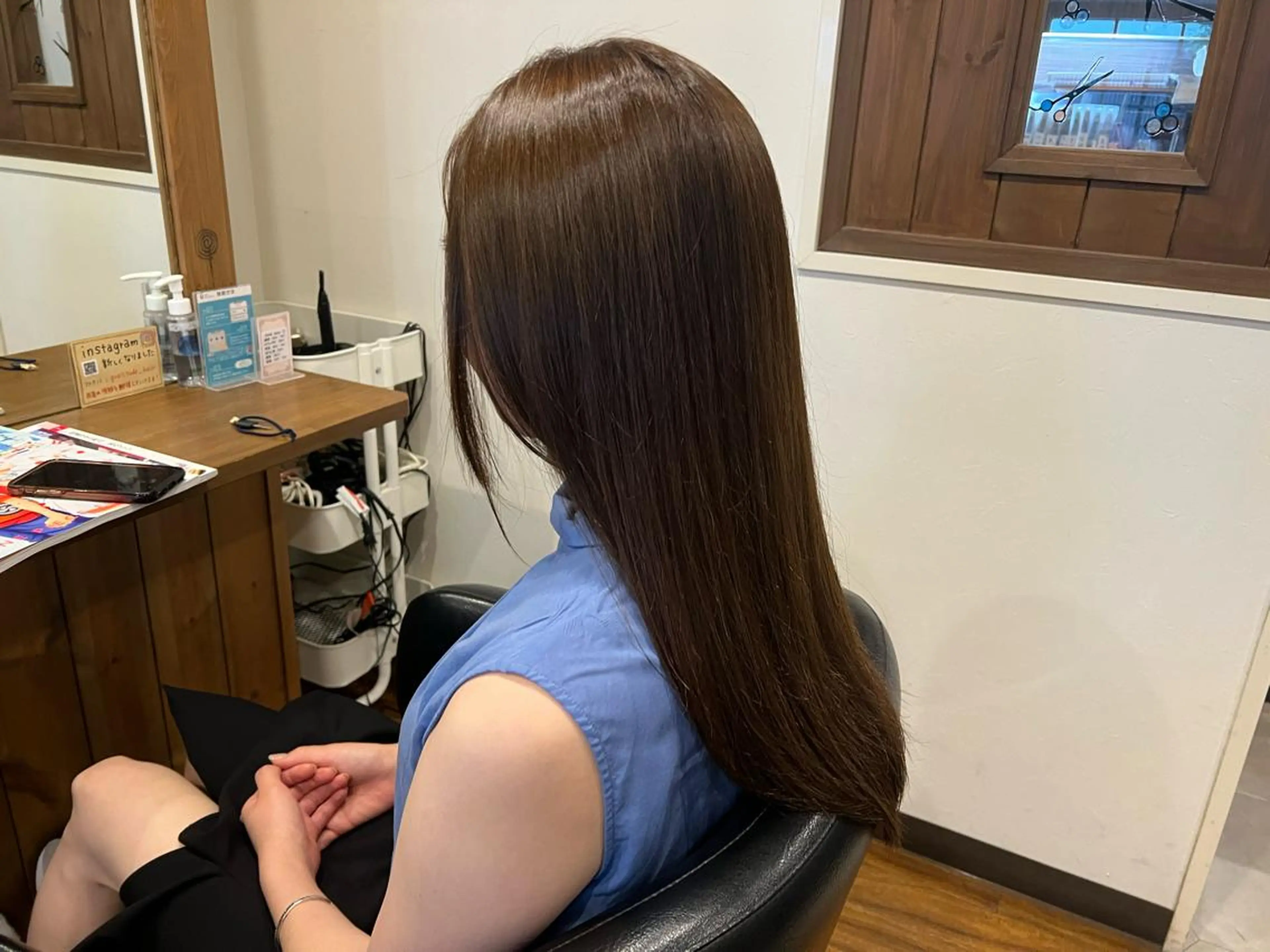 カラー 馬場 麻奈美のヘアスタイル