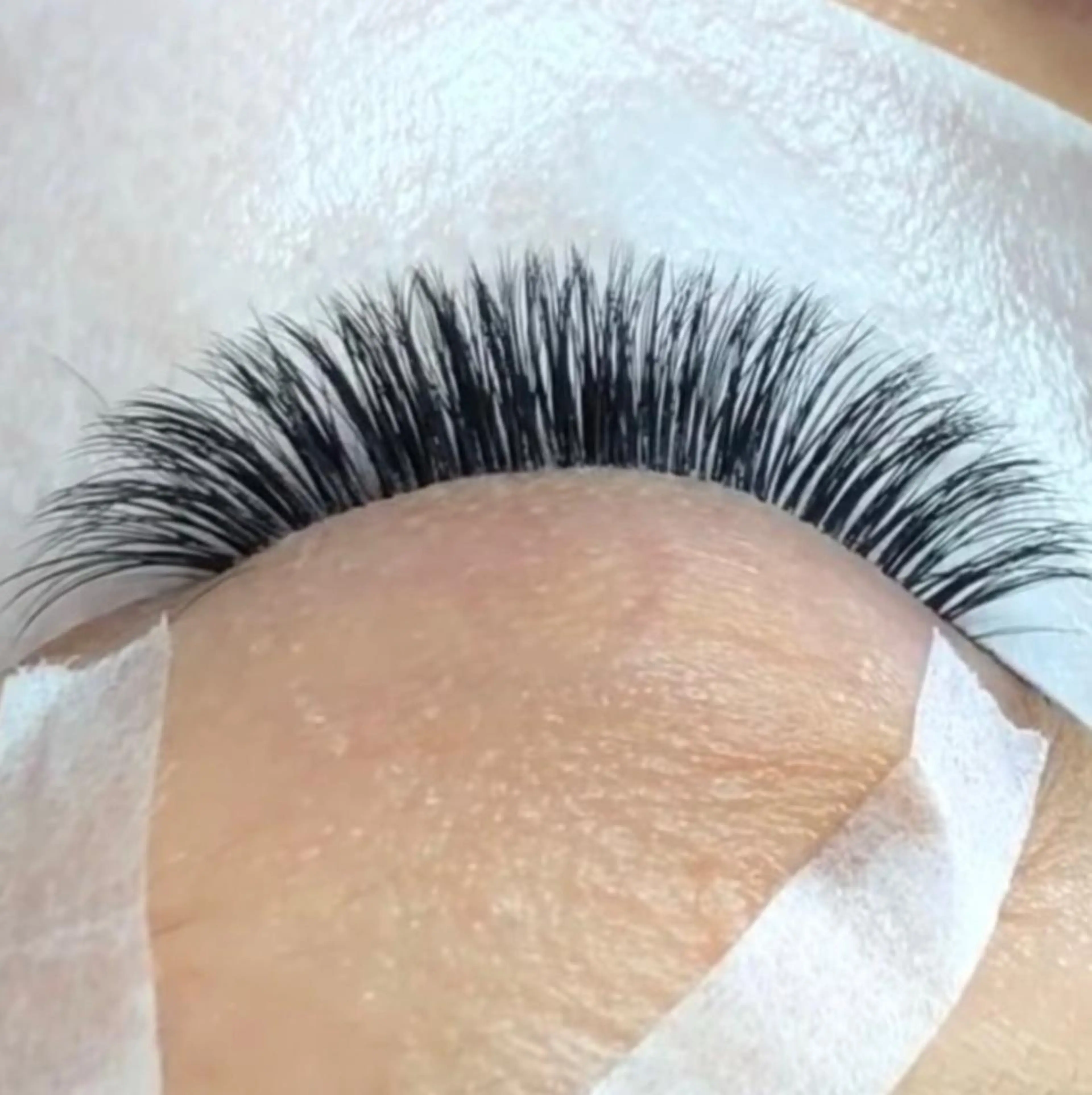 マツエク・マツパ ボリュームラッシュ Brand byme 上野店のエステ・リラクイメージ