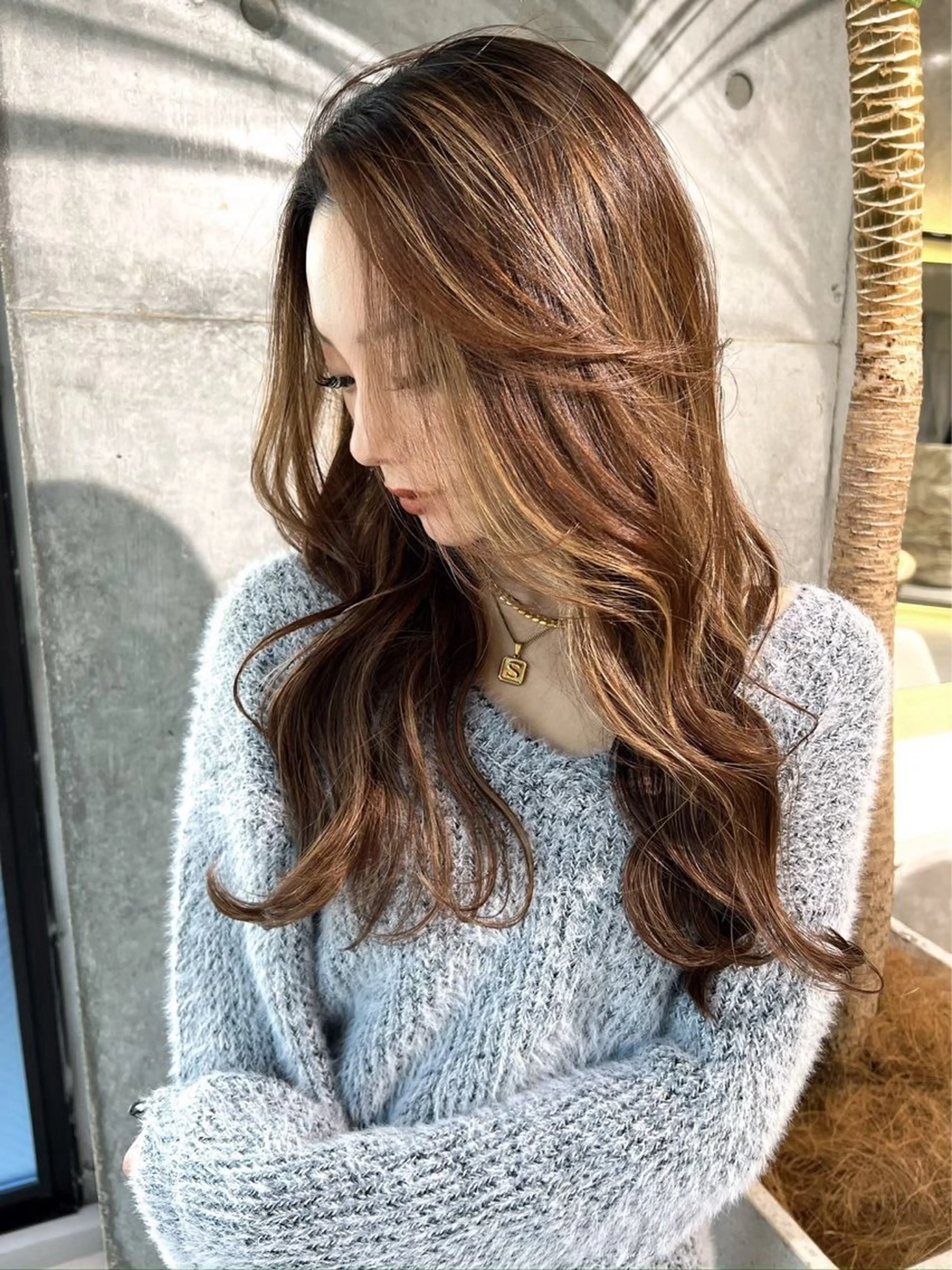 セミロング カラー ブリーチ 透明感カラー ダブルカラー ブリーチなしカラー くびれヘア カット ヘアカラー トリートメント ✨レイヤー/−10 歳ヘアー/✨山下　遥のヘアスタイル