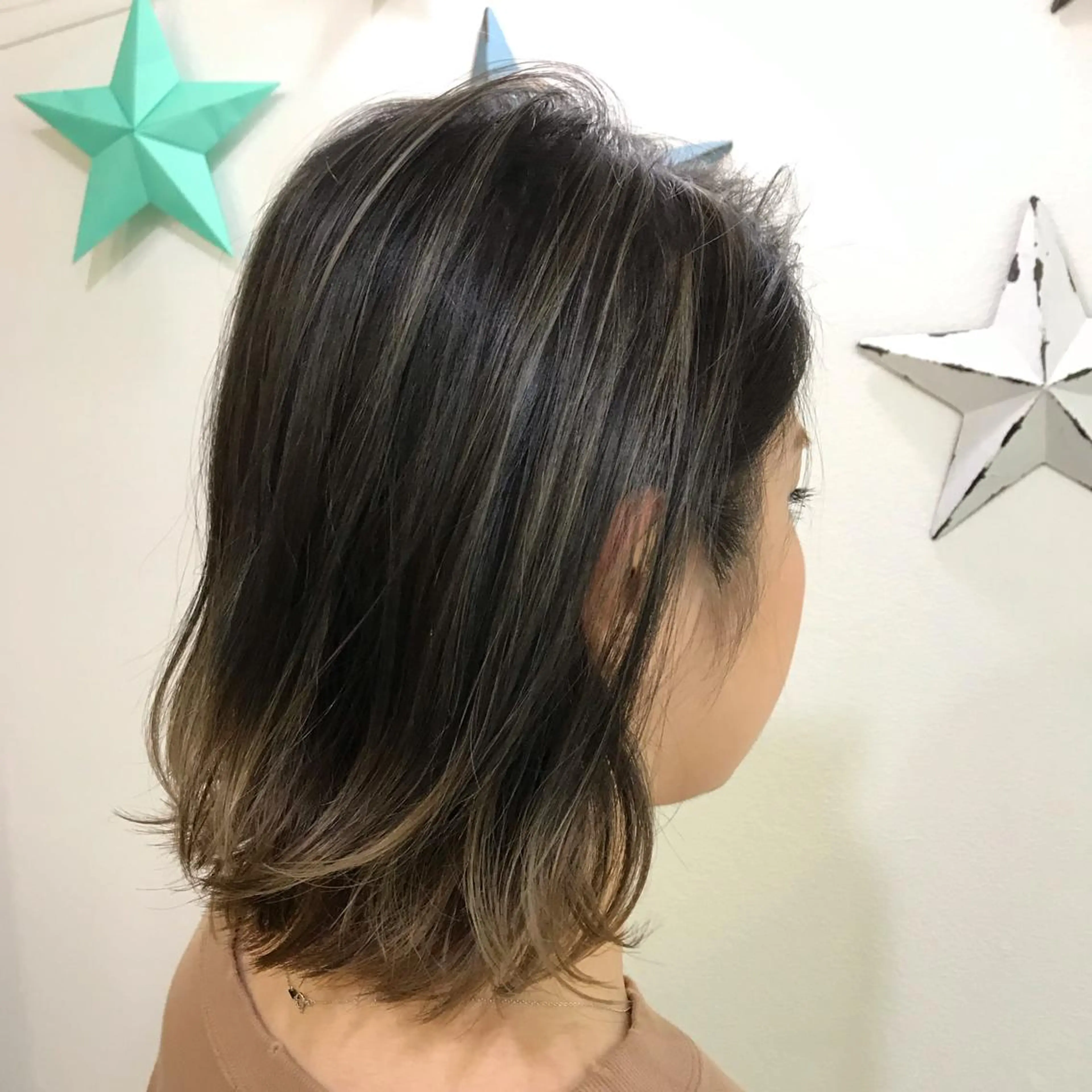 ショート カラー LANI hair resortのヘアスタイル