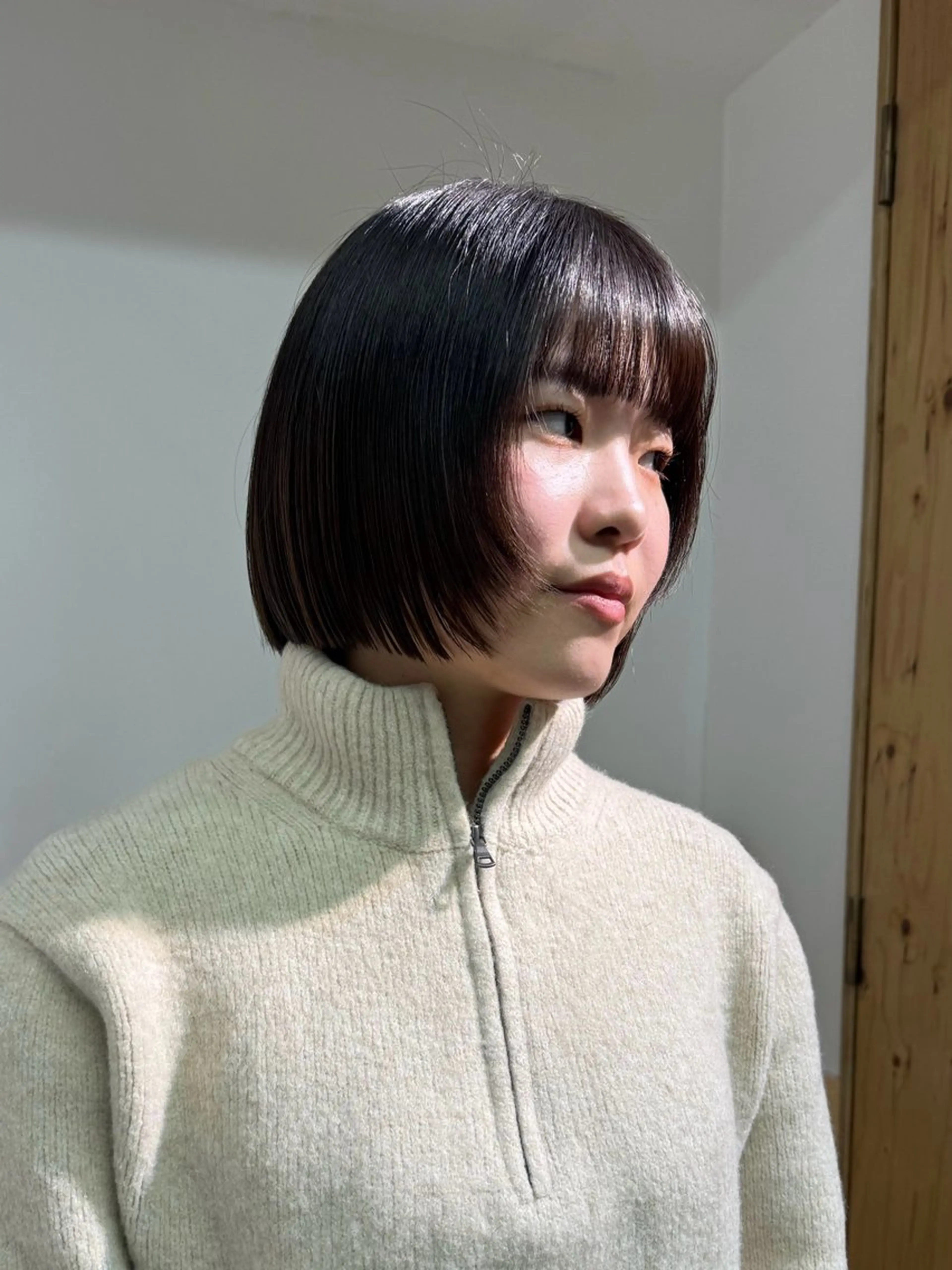 ショート カラー 顔まわりレイヤー レイヤーカット カット ヘアカラー トリートメント Seeknext // Rukaのヘアスタイル