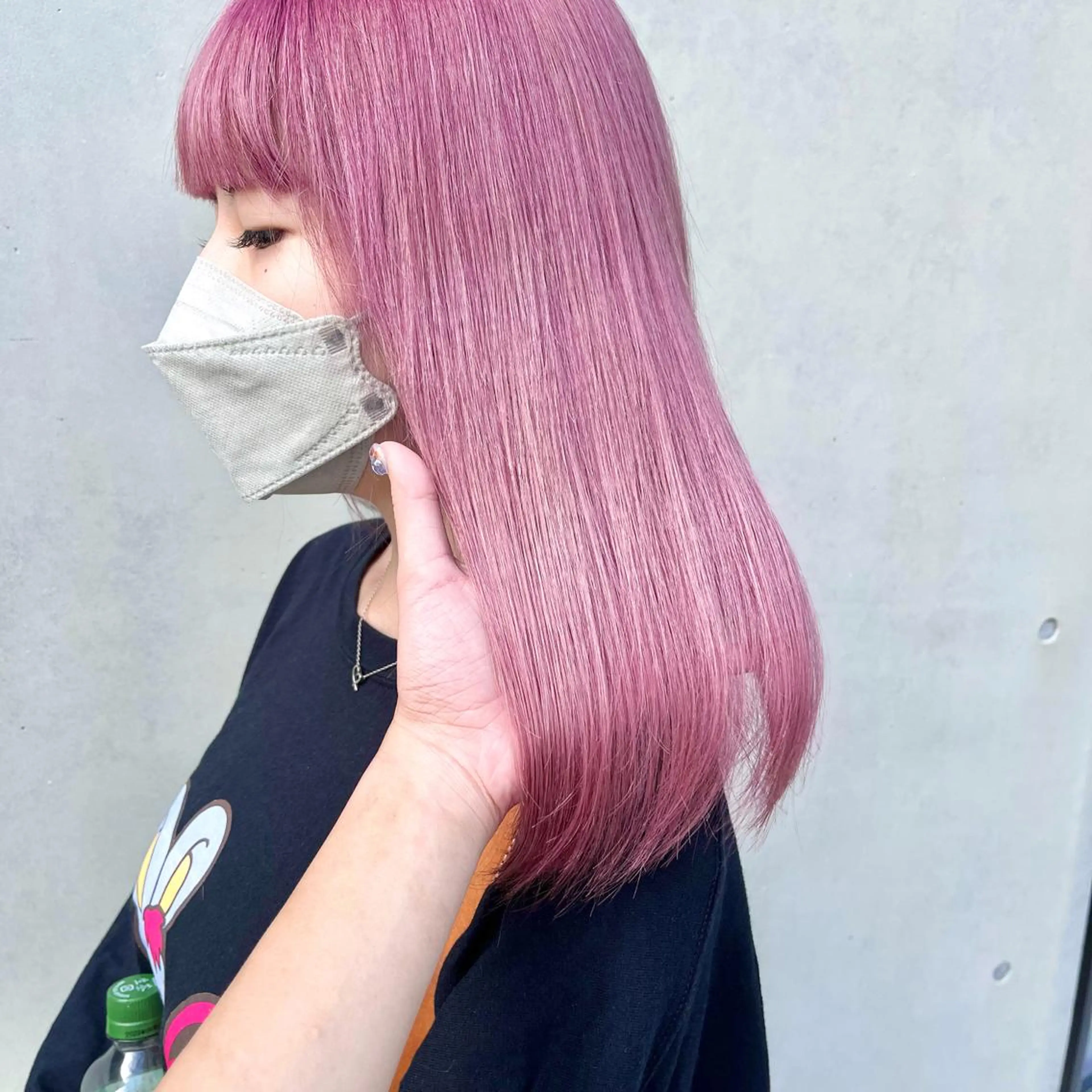 セミロング カラー ヘアアレンジ ピンクカラー 八巻 晴香のヘアスタイル