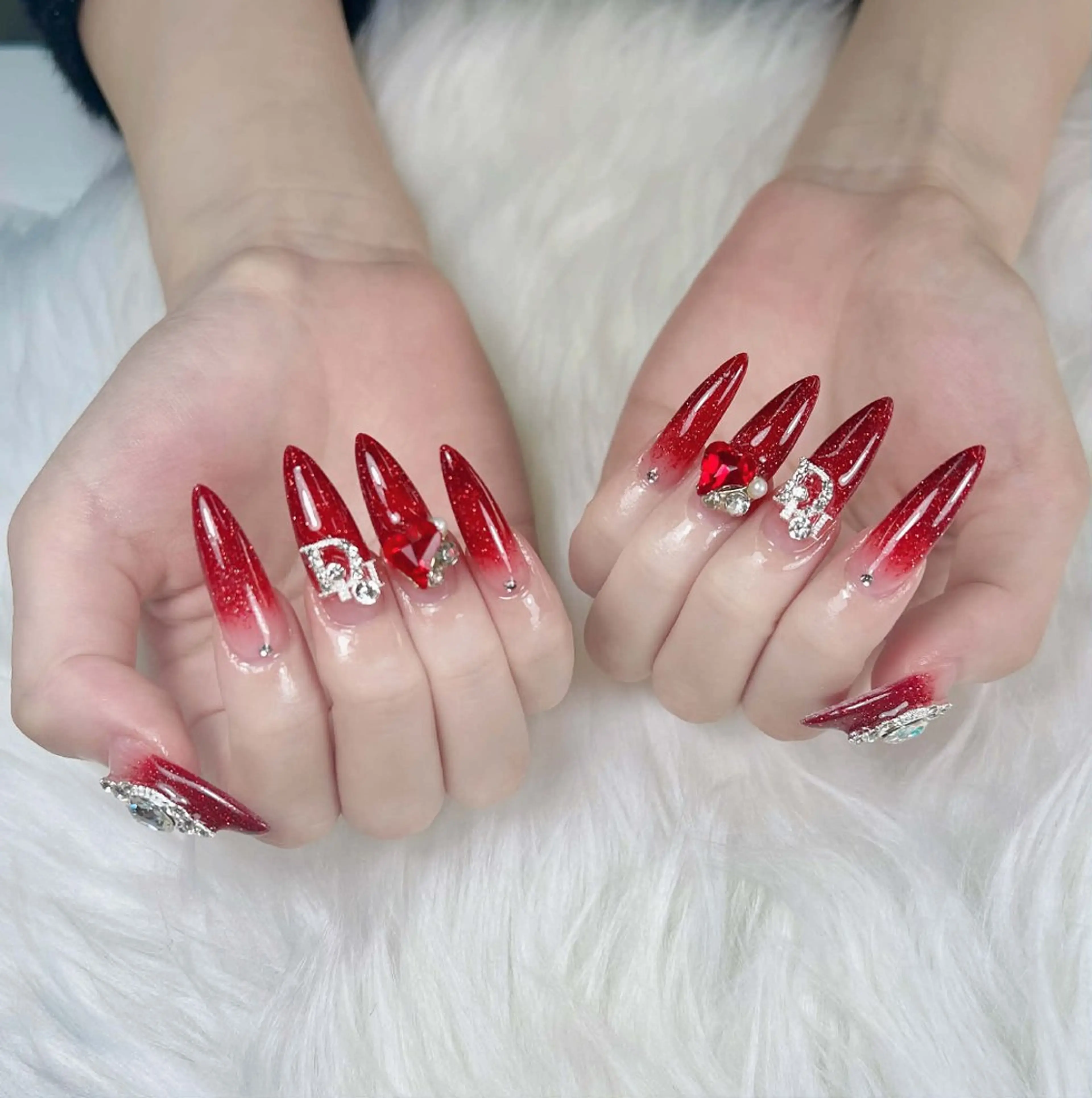 ネイル ジェルネイル ガーリー 韓国ネイル ニュアンスネイル シンプルネイル ハンドネイル Yumi Kingnailのネイルデザイン