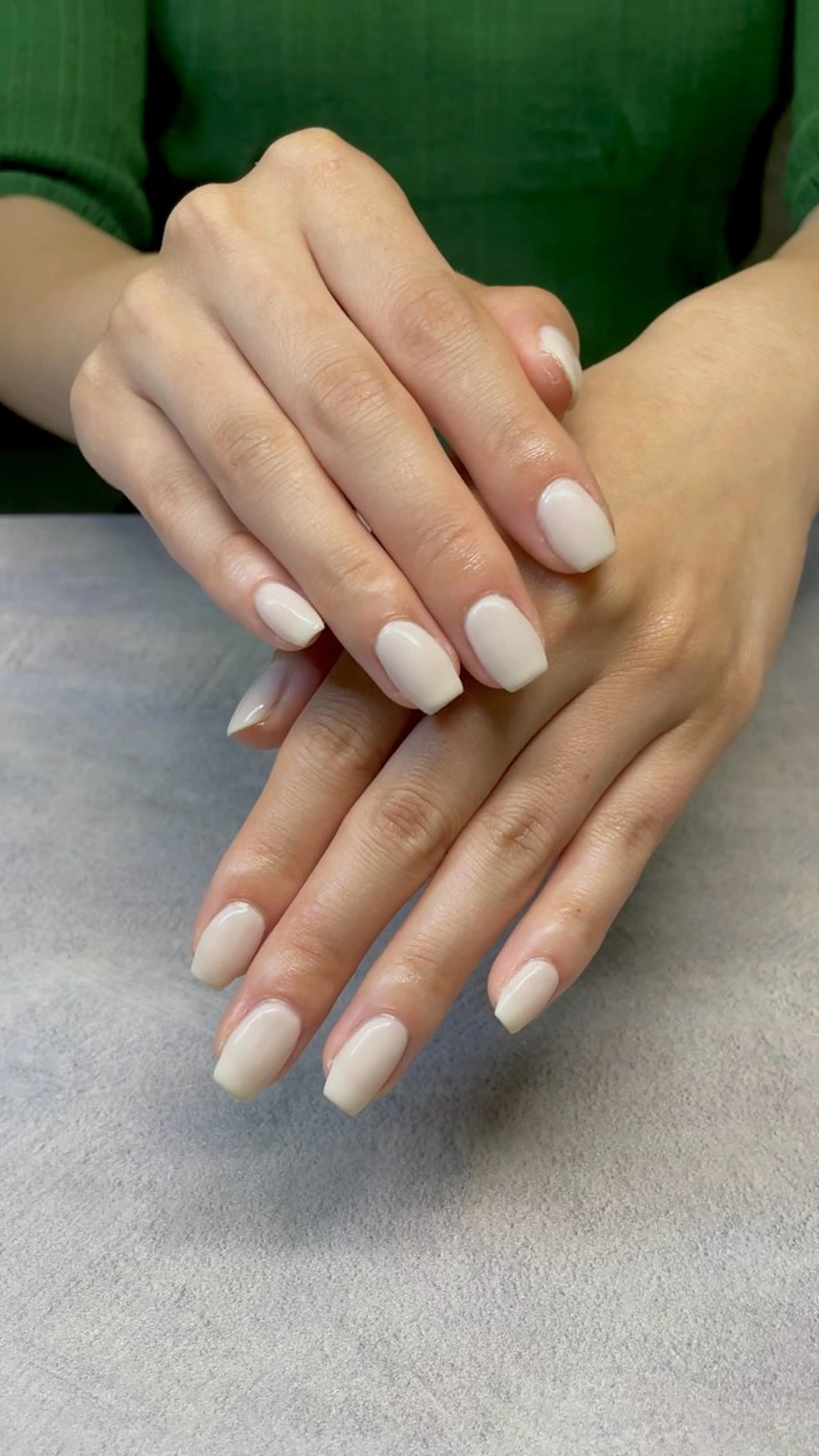 ネイル ワンカラーネイル Nüda所属・HARUKA Mのネイルデザイン