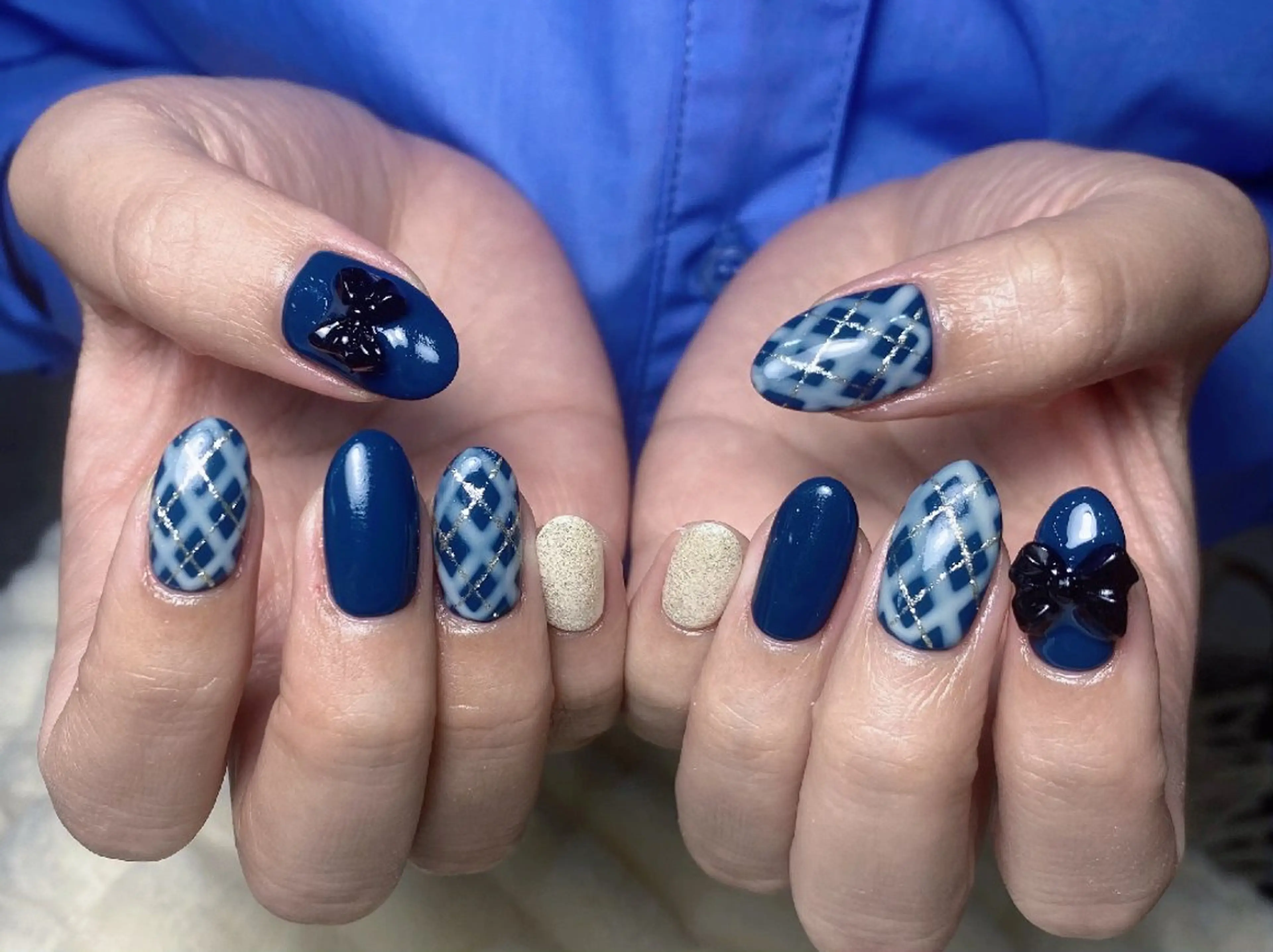 ネイル チークネイル フレンチネイル ジェルネイル ガラスフレンチ キラキラネイル ハンドネイル UM Nail Salonのネイルデザイン