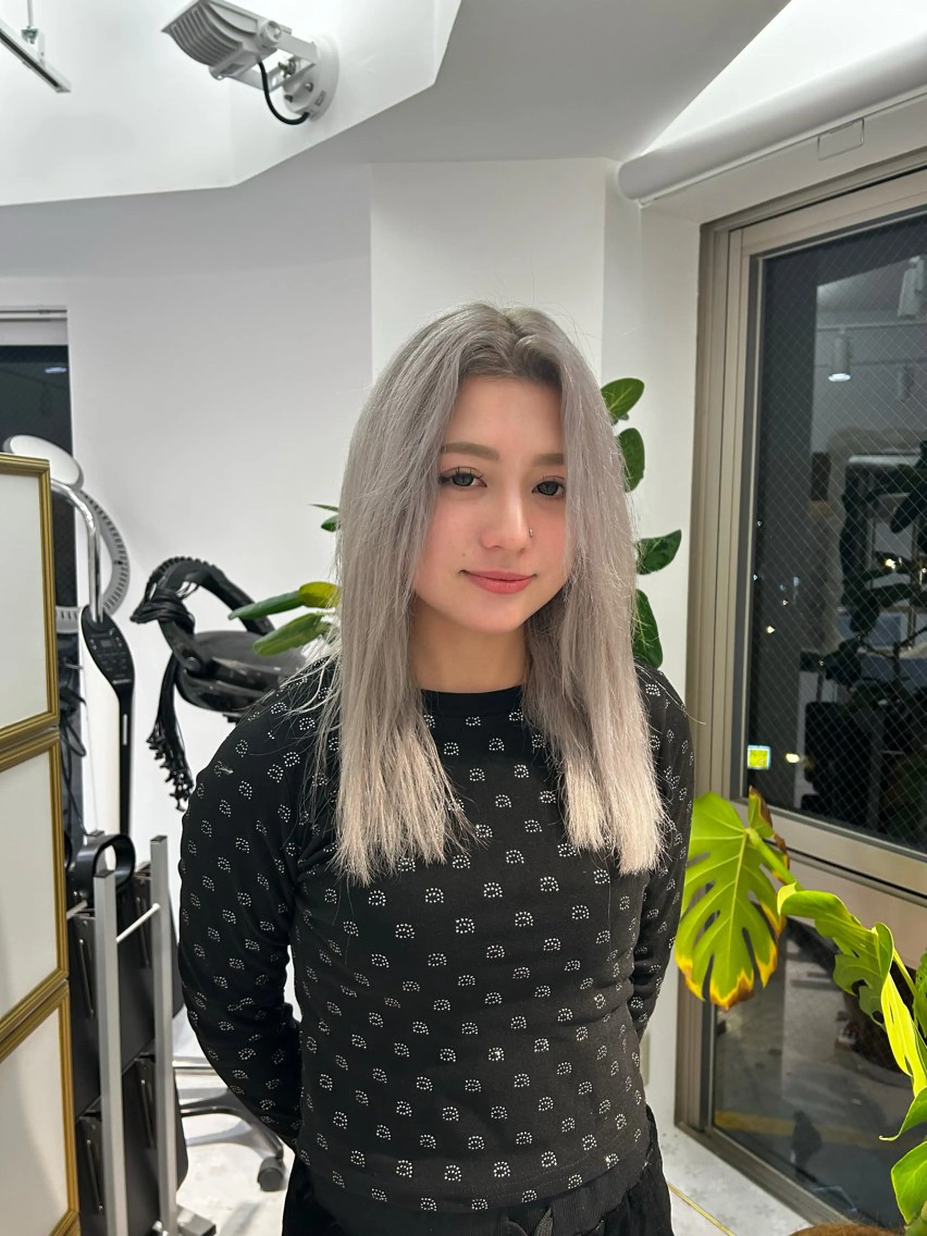 セミロング カラー レイヤーカット/瀬川 琴音のヘアスタイル