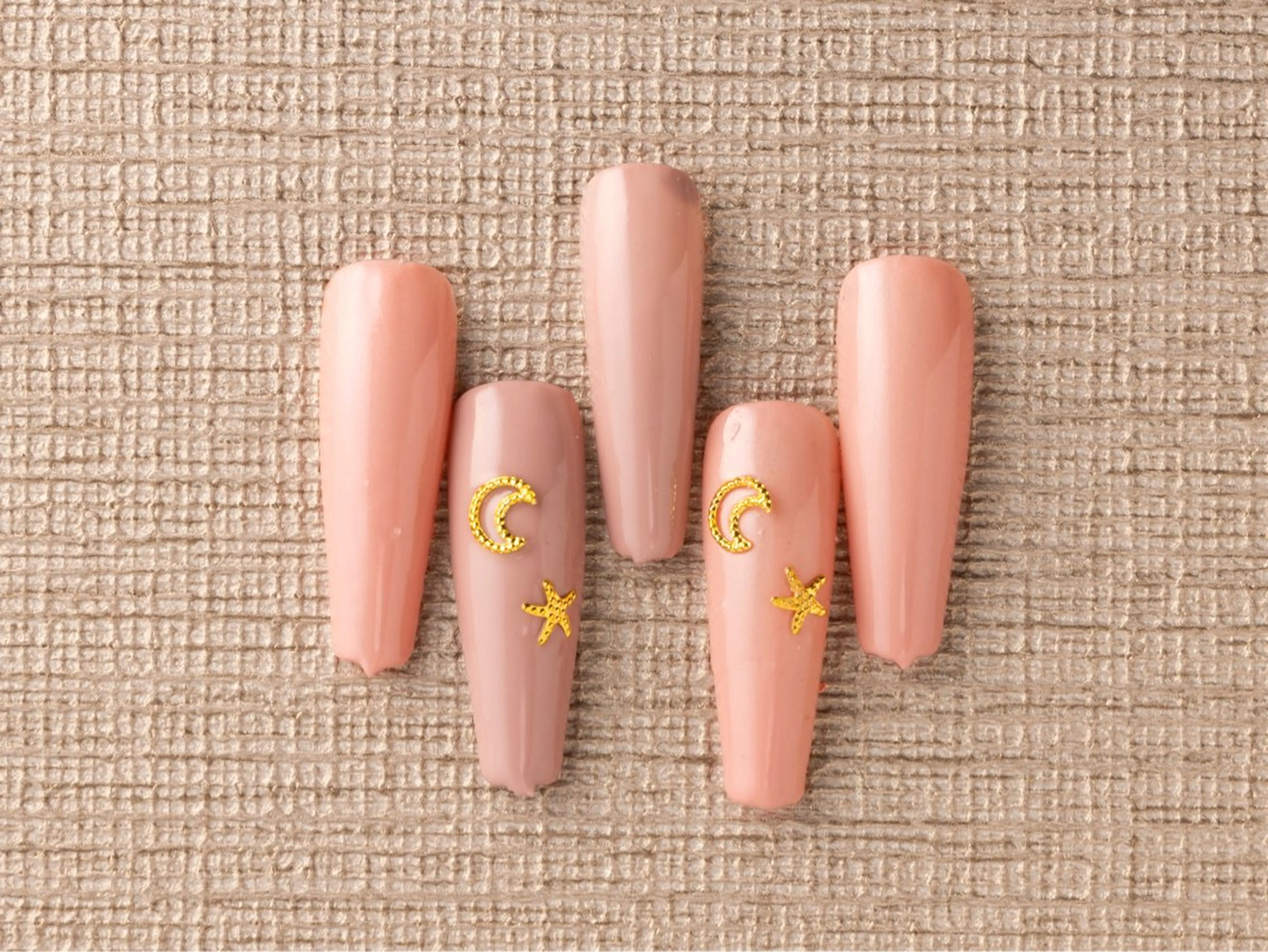 ネイル しょう えんきんのネイルデザイン