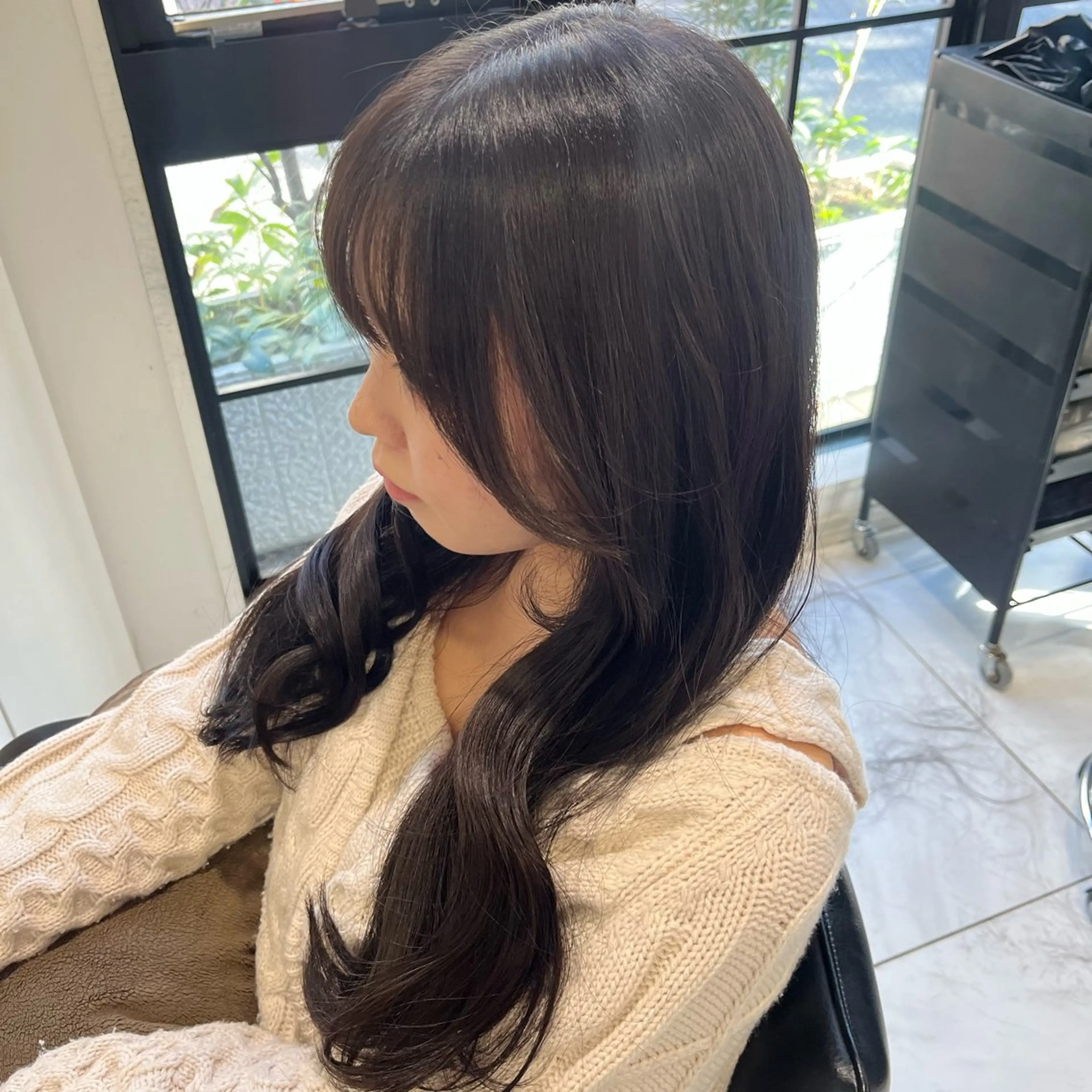 ロング 暗髪🐈‍⬛艶髪☔︎ 愛弥のヘアスタイル