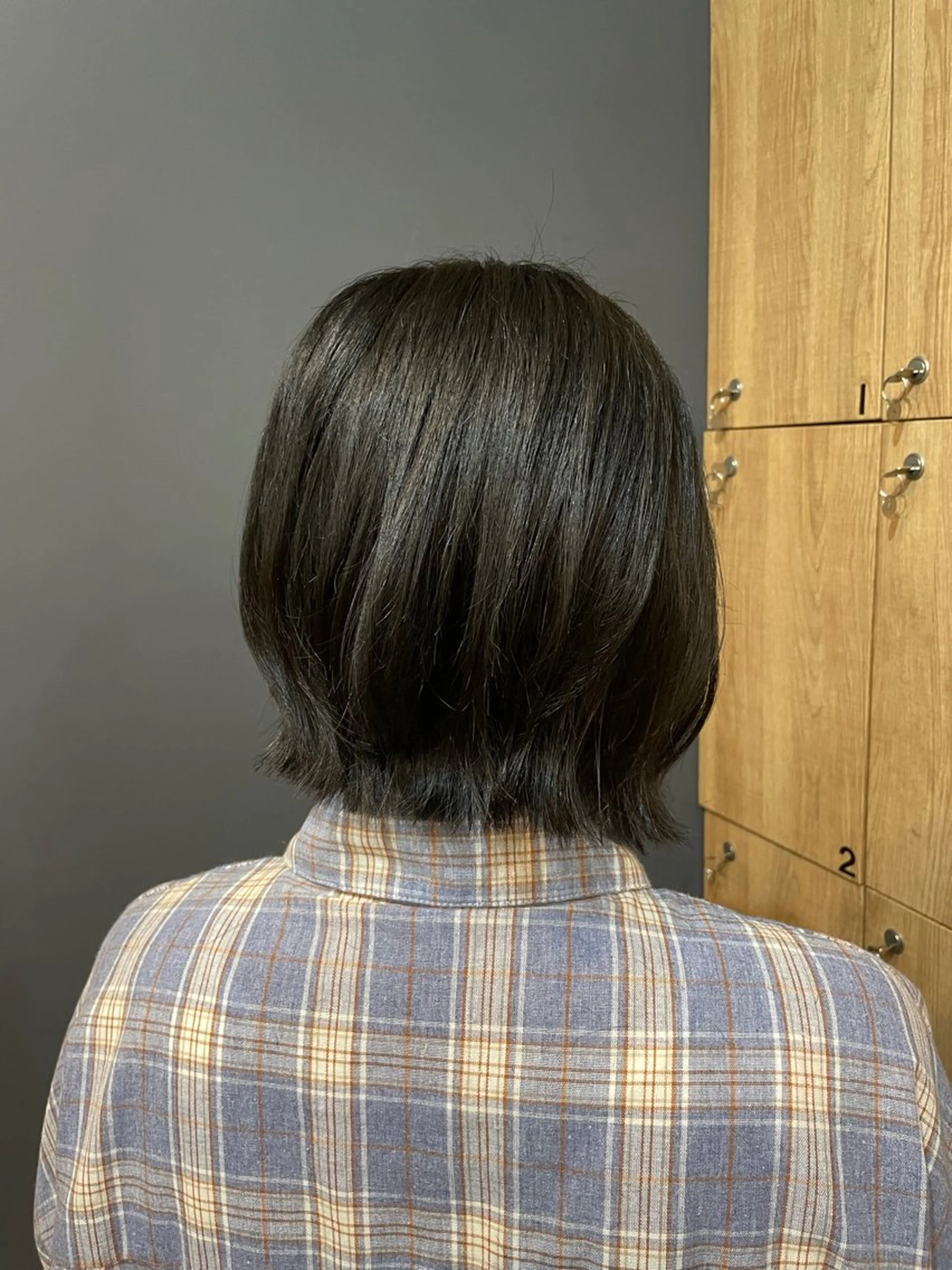 ショート 切りっぱなしボブ ボブレイヤー ボブ レイヤーカット 外ハネヘア 鎌取/透明感カラー /ボブ/顔まわりのヘアスタイル