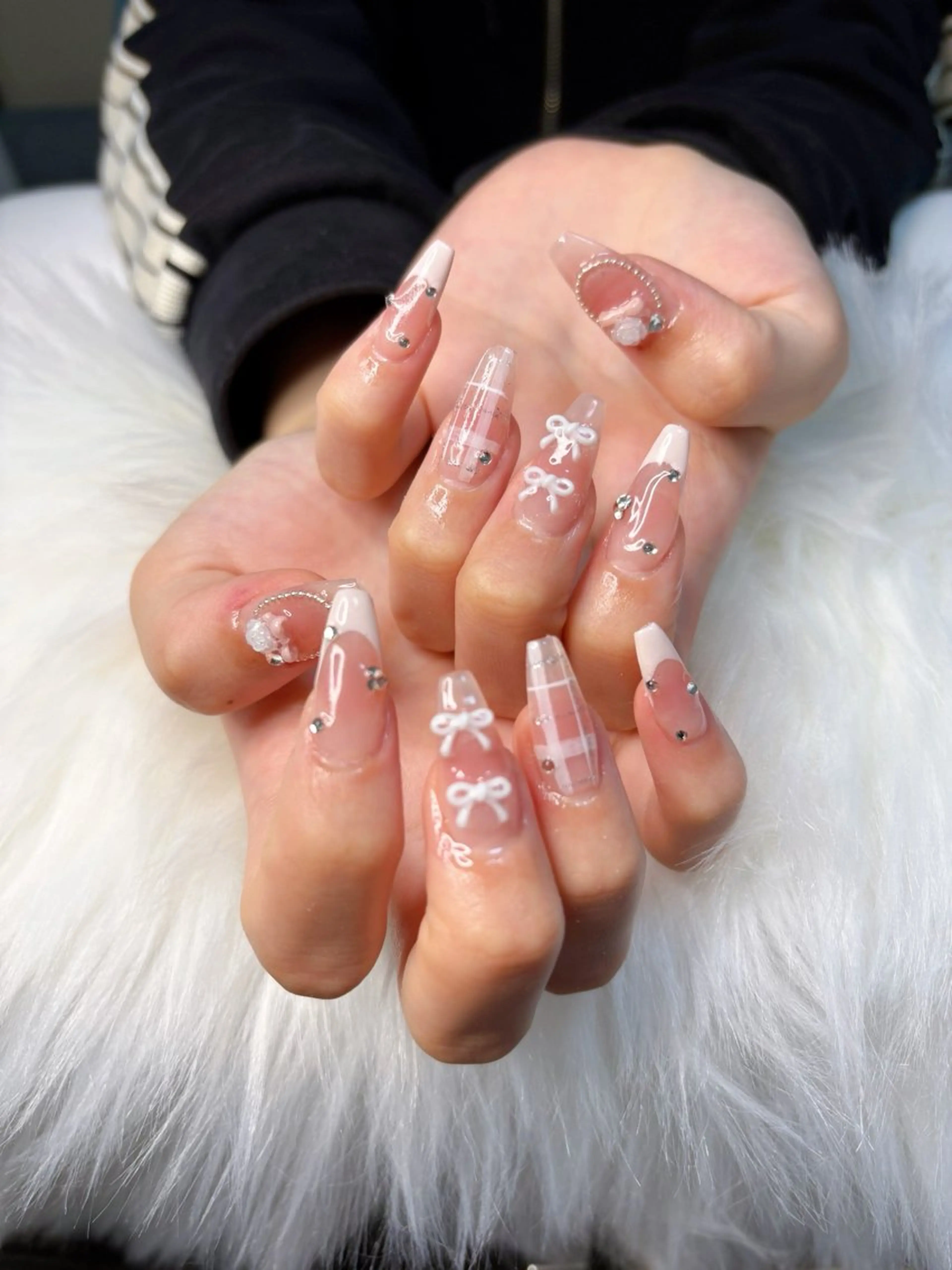 ネイル オーロラネイル チークネイル 長さ出し フットネイル フレンチネイル happy nail所属・Happy Nailのネイルデザイン