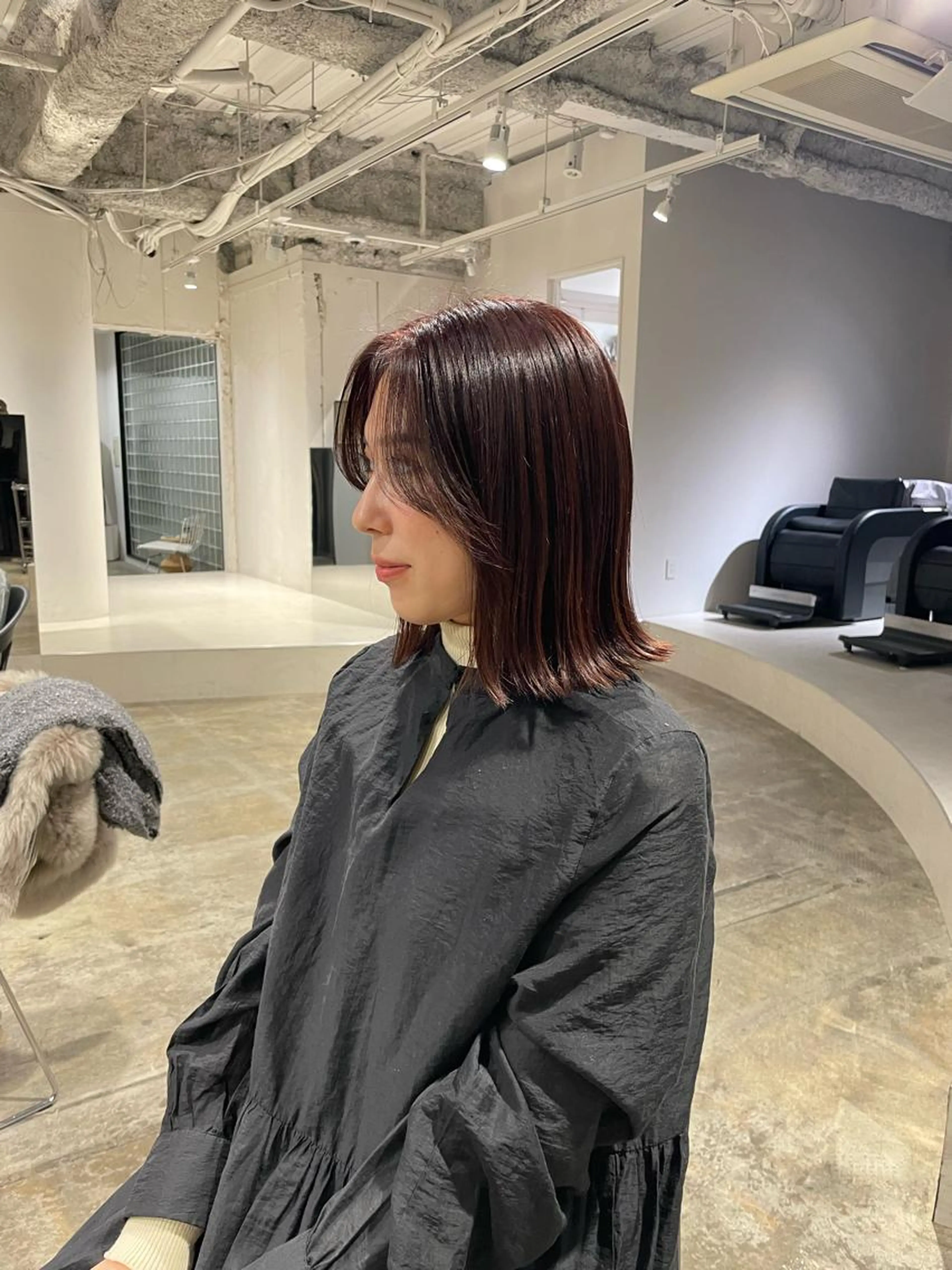 顔まわりカット＋透明感イルミナカラー＋選べる髪質改善シャンプー💎の写真