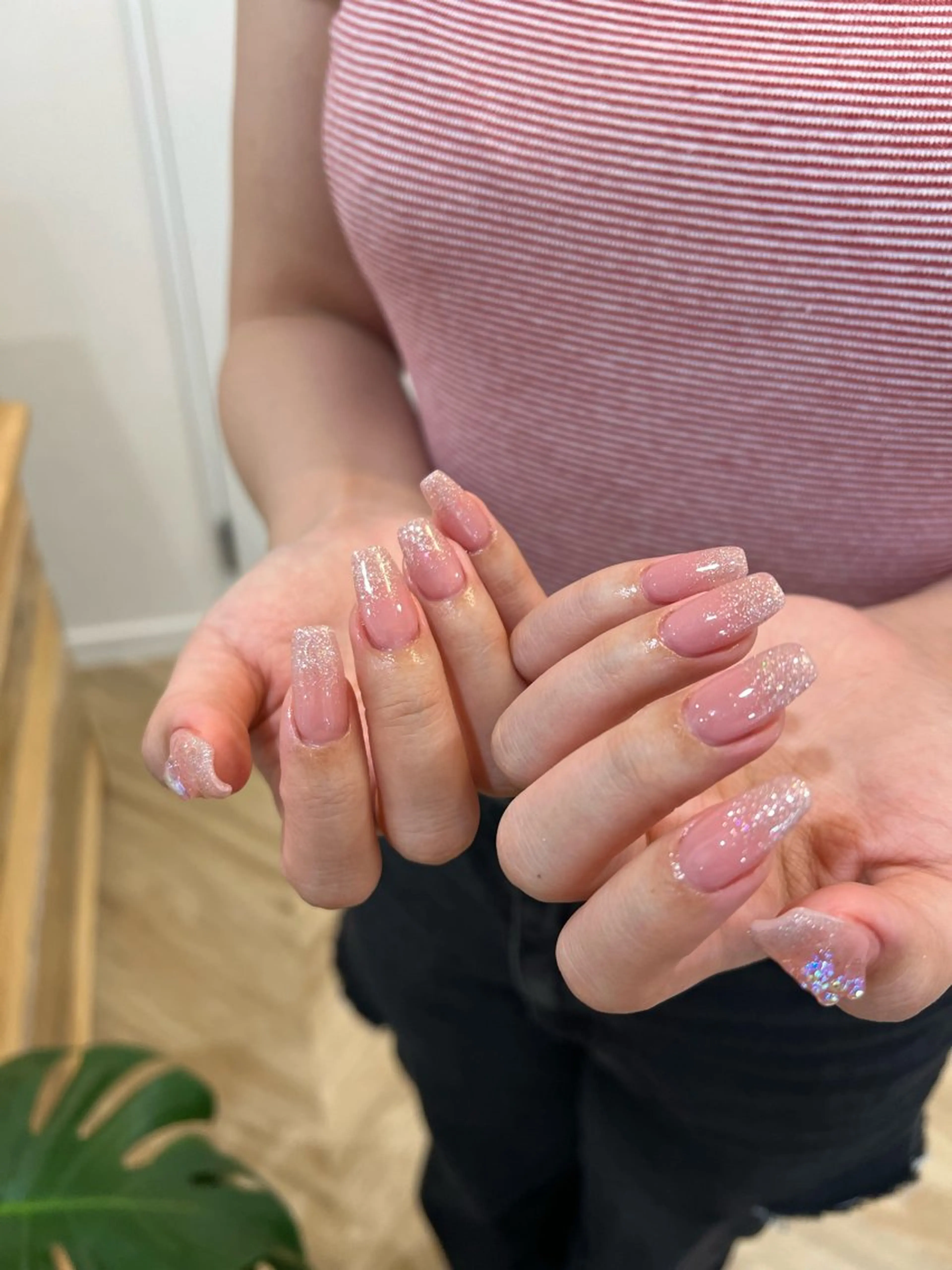 ネイル ハンドネイル フットネイル ハンドケア Nes.Nail所属・Miyagi Asamiのネイルデザイン