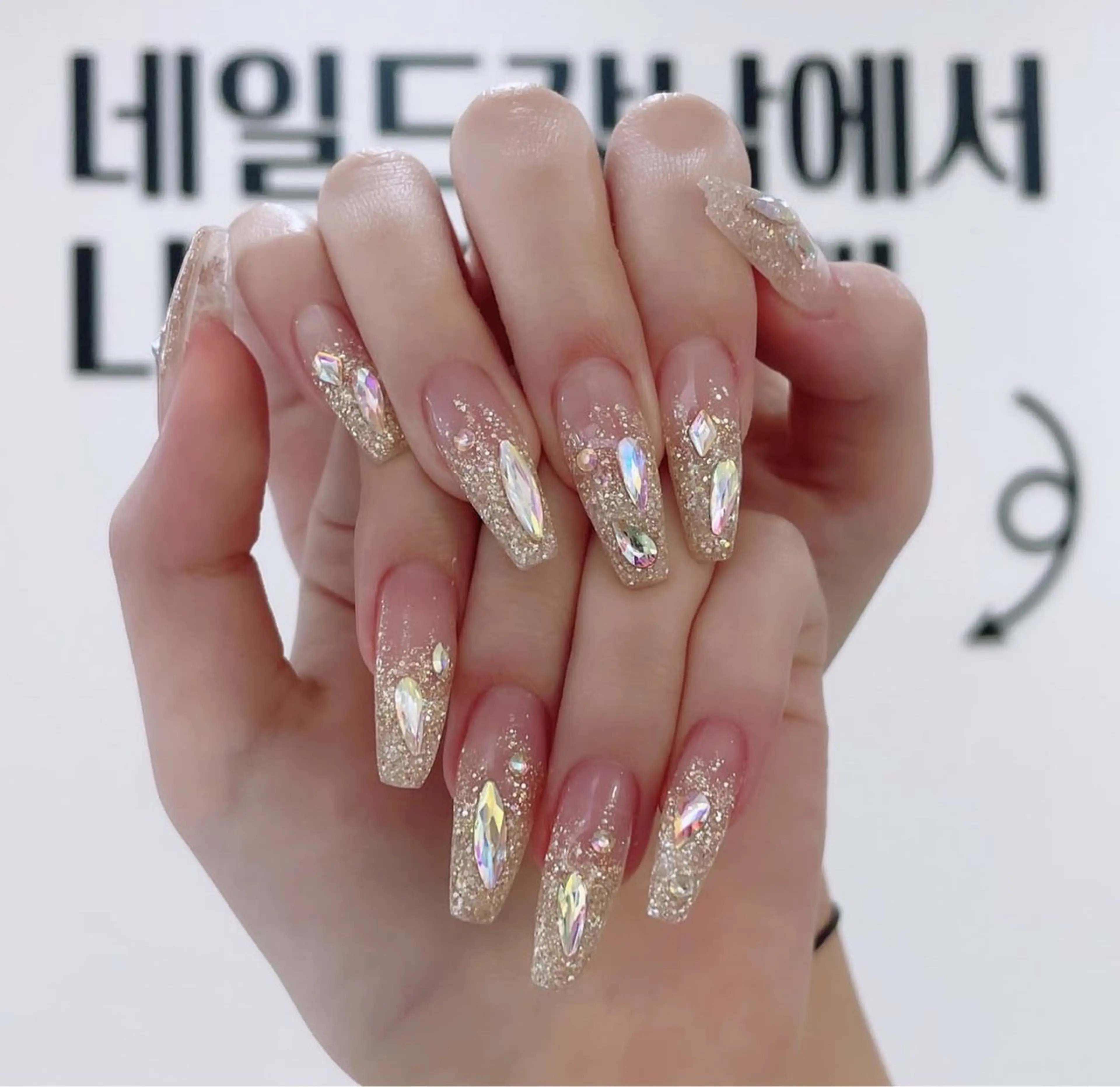 ネイル アートネイル ジェルネイル ネイルチップ Rin Rin TA Nailのネイルデザイン