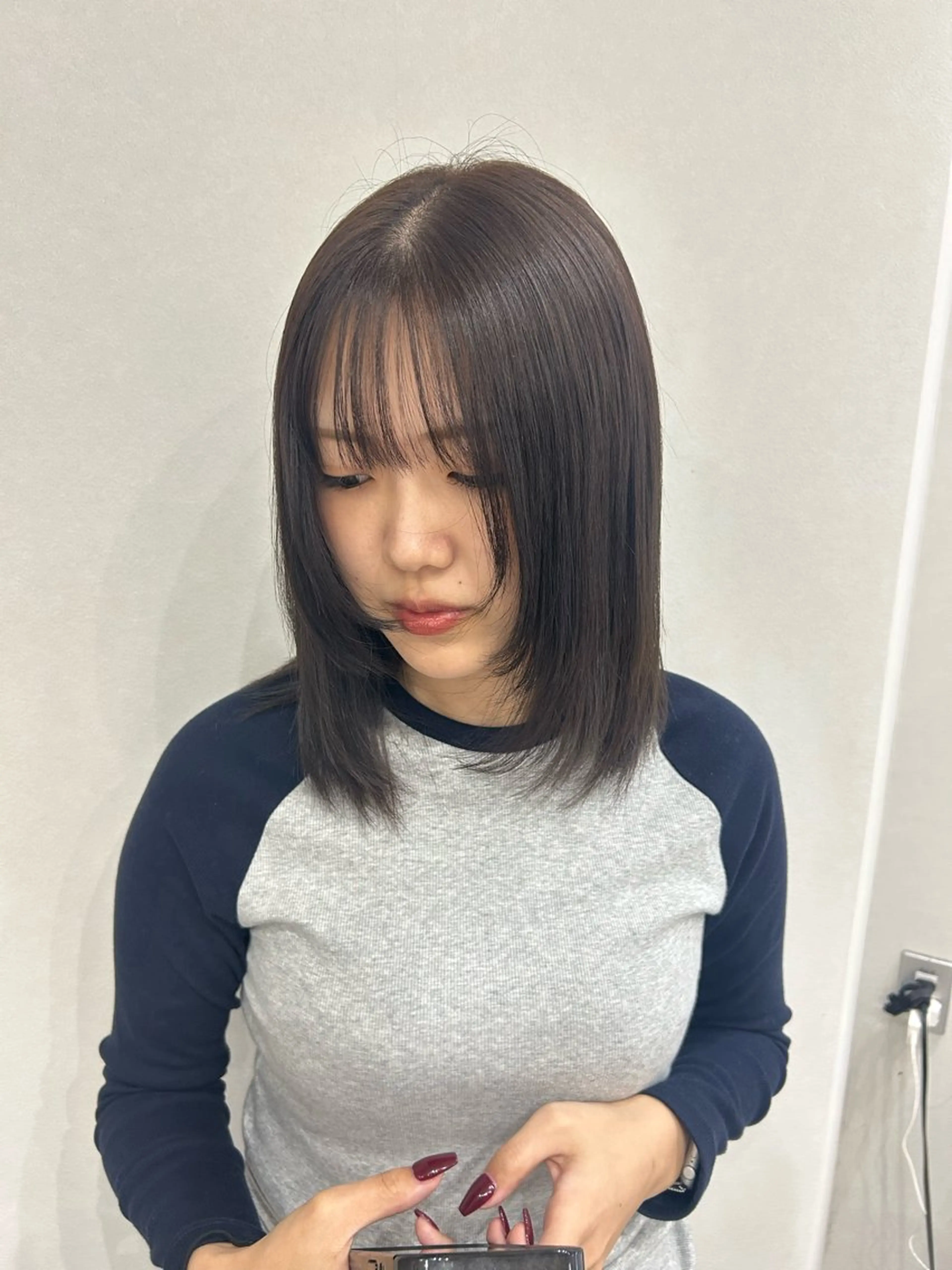ミディアム カラー ヘアアレンジ アッシュ ベージュカラー 顔まわりレイヤー 顔周りカット レイヤーカット ヘアカラー ボブ /ニュアンス/ satomi🧸💖のヘアスタイル