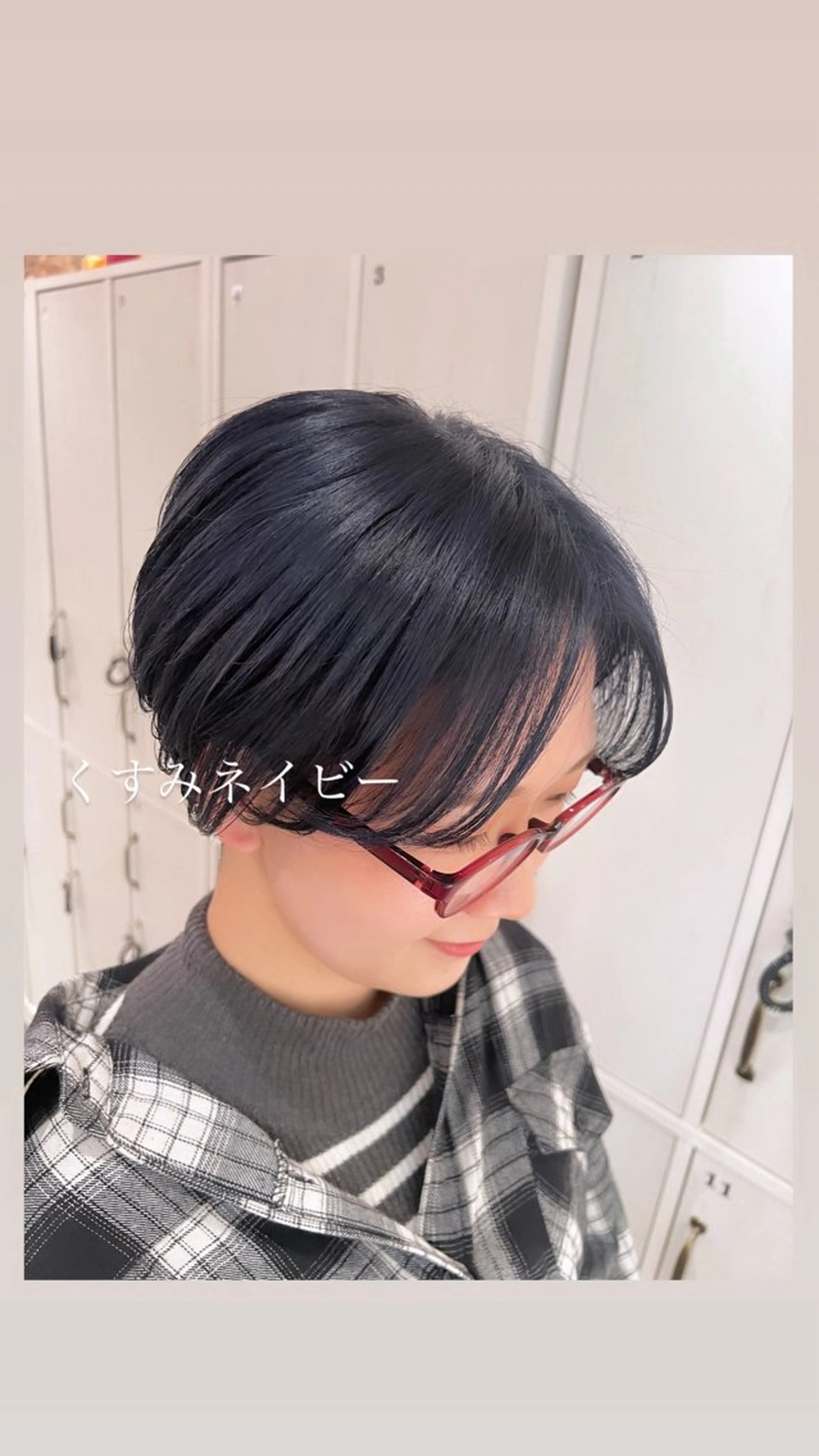 ショート カラー ブリーチ ブルーカラー ネイビーカラー カット ヘアカラー トリートメント ハイライト/インナー /ブリーチ/レイヤーのヘアスタイル