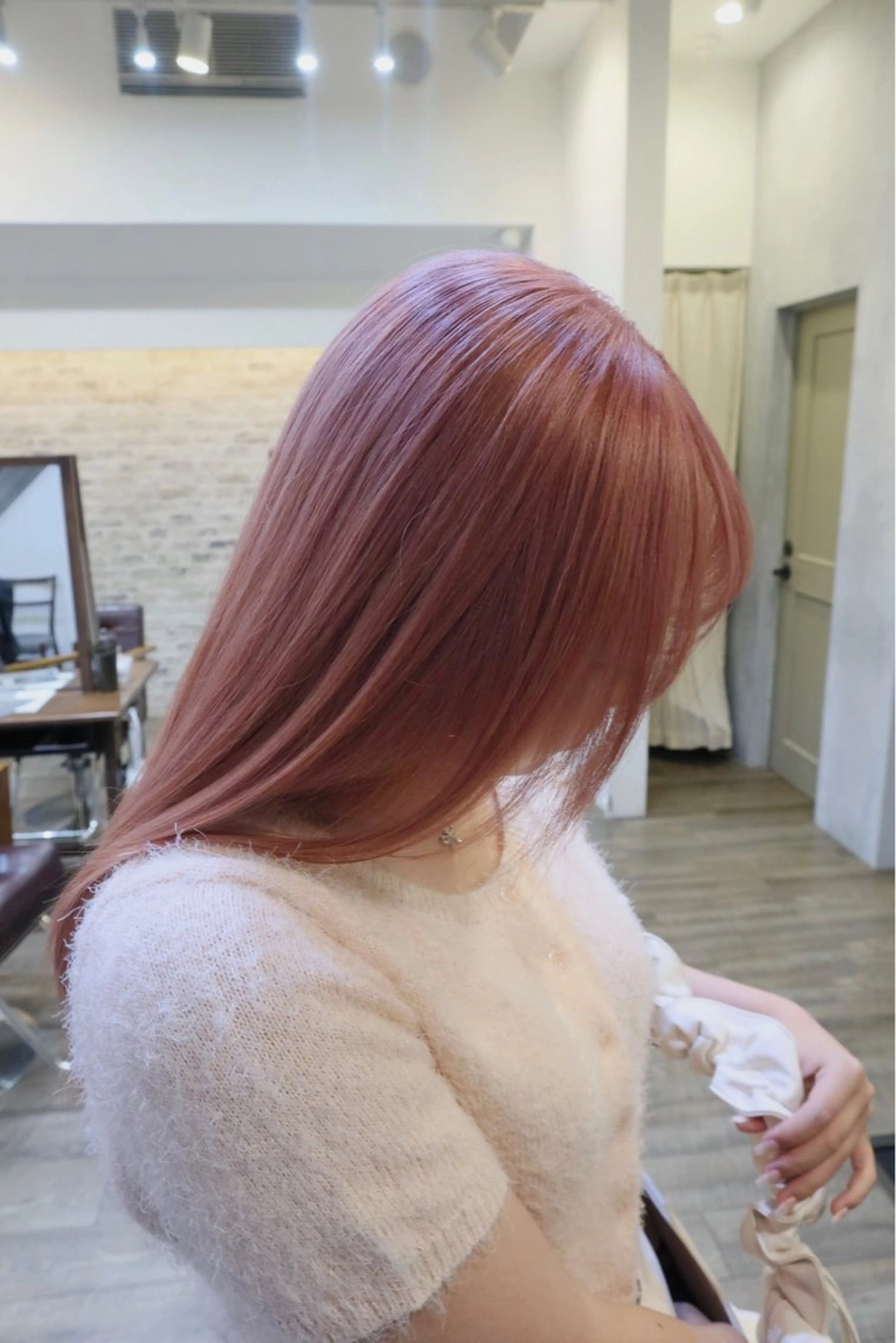 カラー HEIMER所属・庄司 慎之介のヘアスタイル