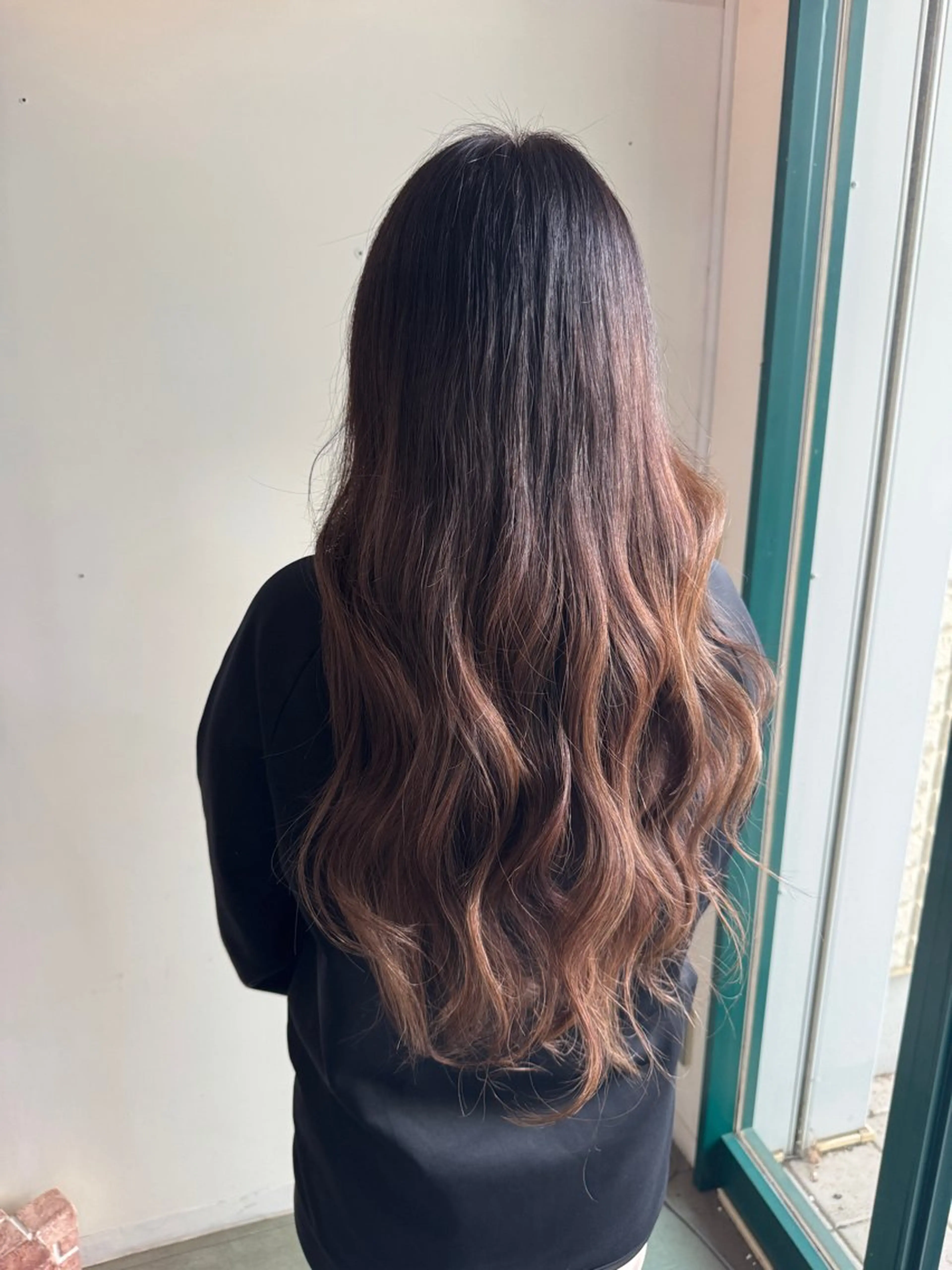 ロング カラー カット ヘアカラー L-Blossom北上尾所属・大塚 しおりのヘアスタイル