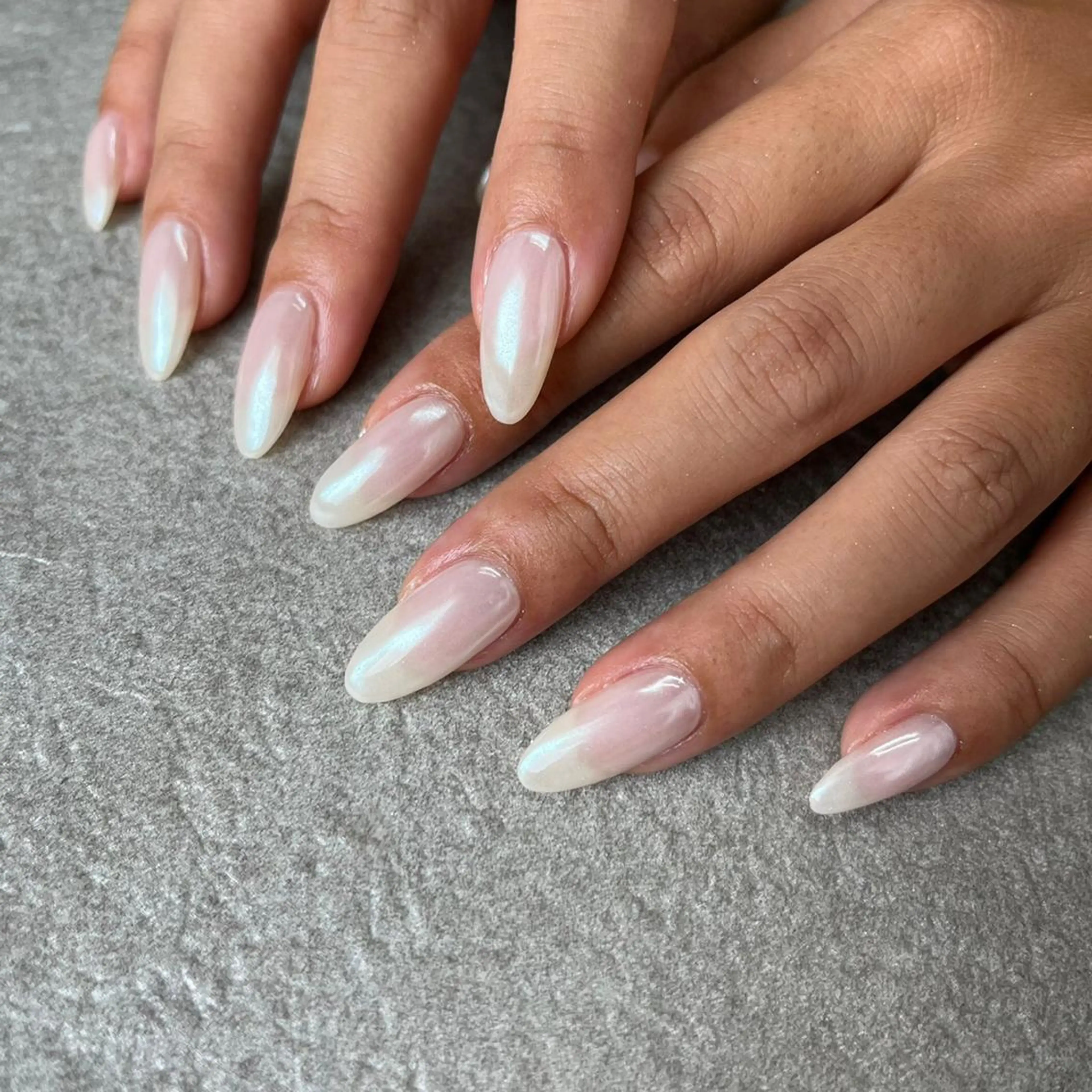 ネイル オーロラネイル 【やり放題専門店】 スカルプ＆長さ出しのネイルデザイン