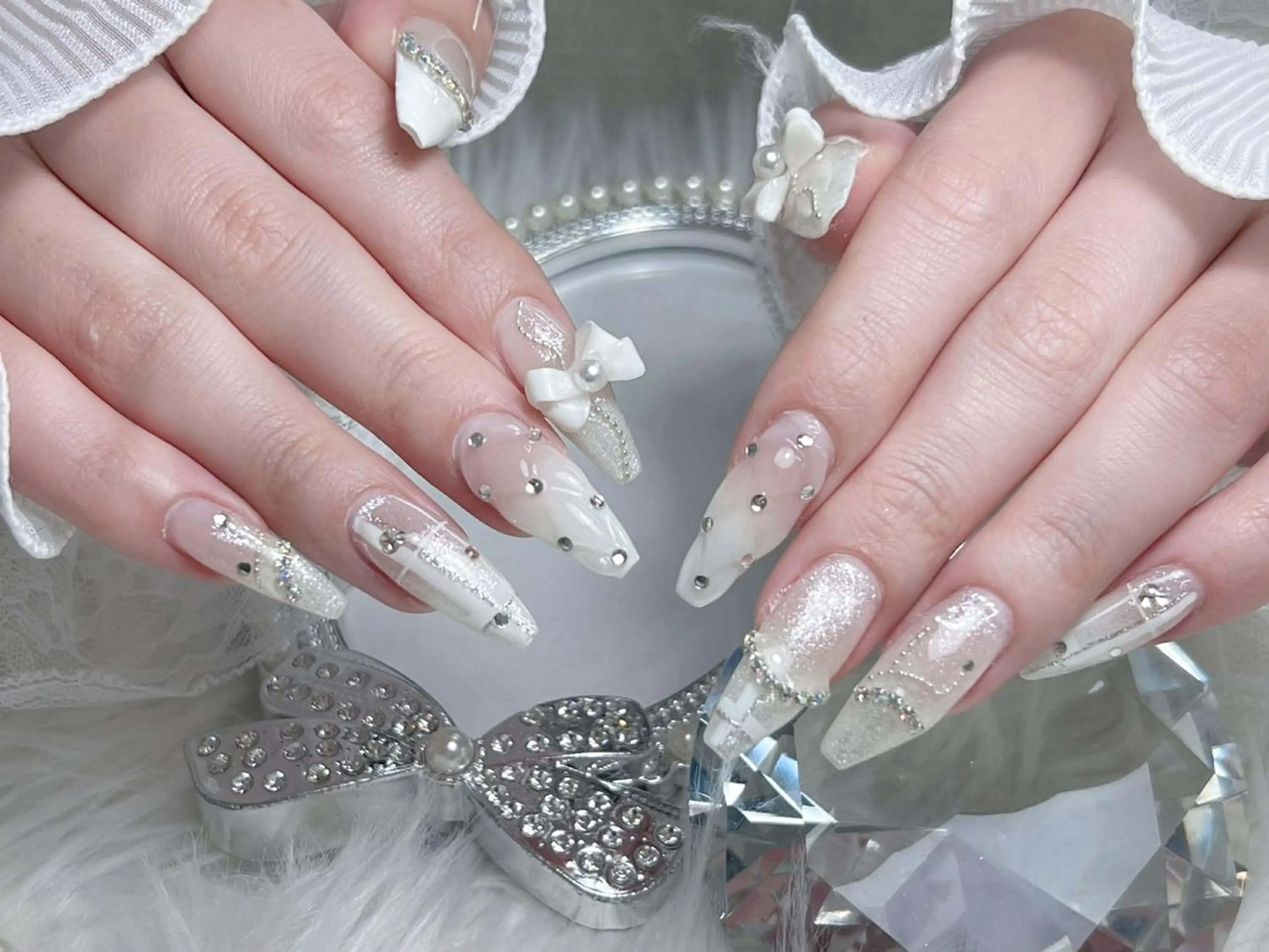 ネイル 韓国ネイル マグネットネイル ミラーネイル ニュアンスネイル シンプルネイル ハンドネイル ハンドケア Nova Nail Shinsaiのネイルデザイン