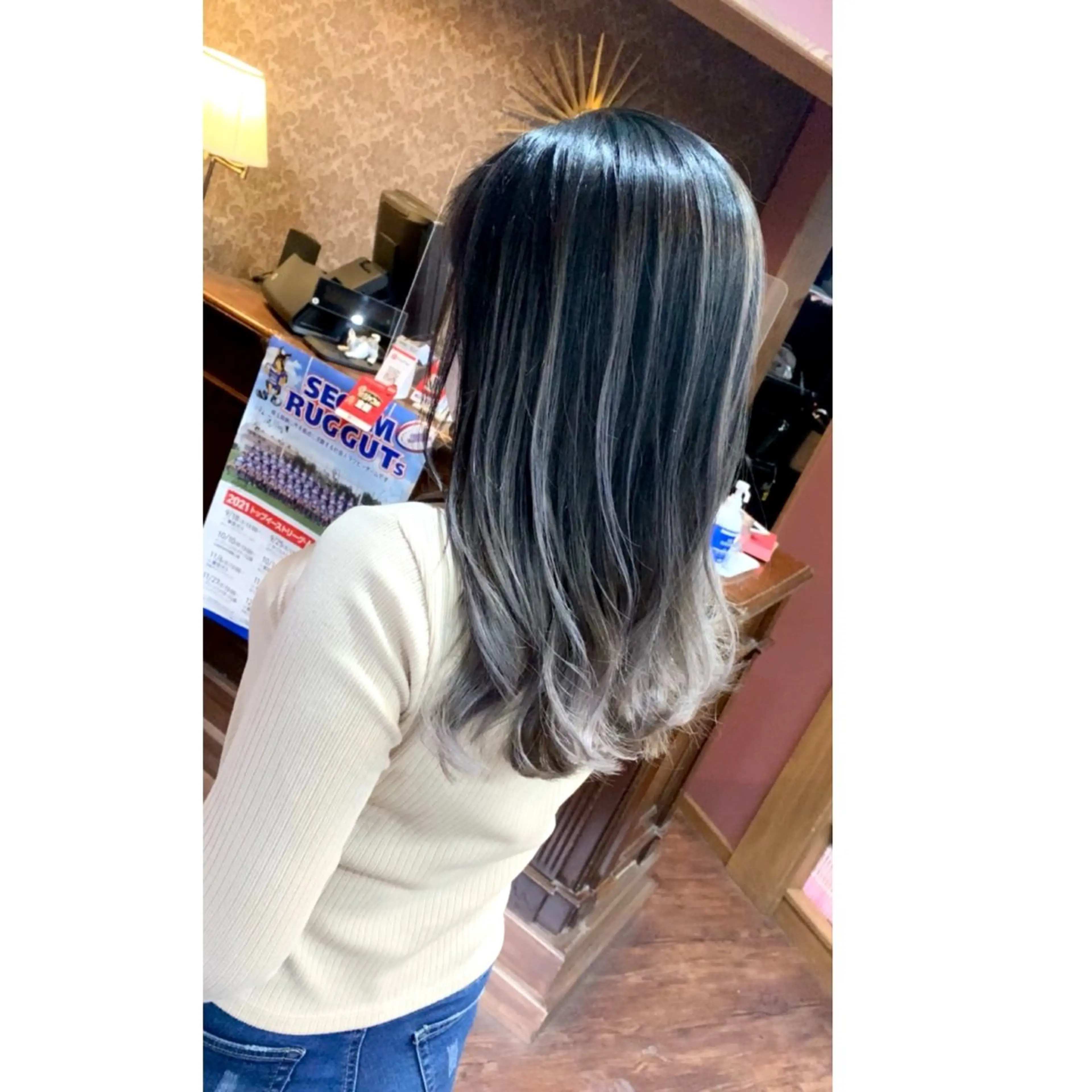 ロング カラー バレイヤージュ レイヤーカット カット ヘアカラー トリートメント Beyond（kitaro）所属・石井辰功也 フリーランス美容師のヘアスタイル