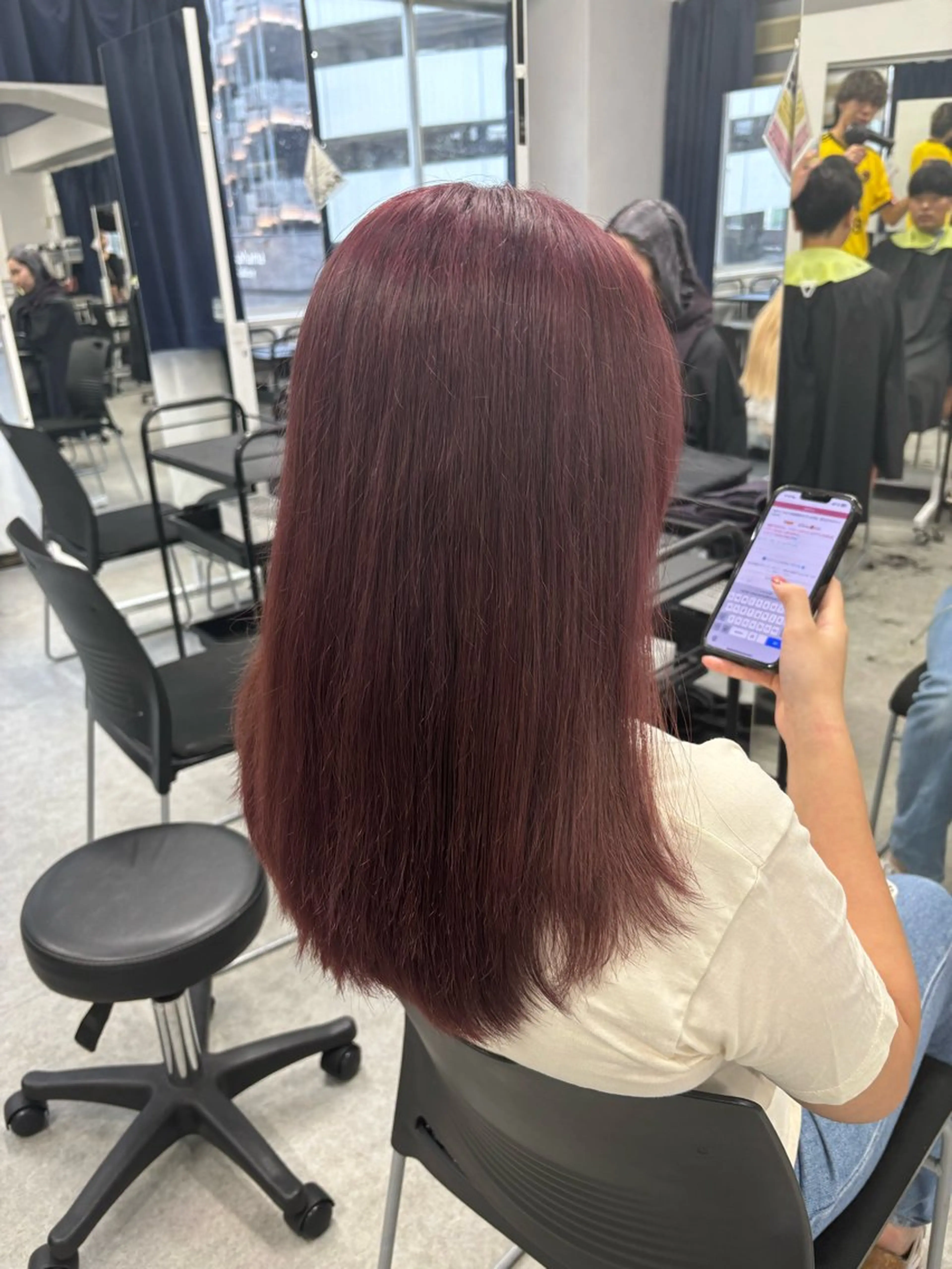 セミロング フェザーパーマ職人 🪽yutoのヘアスタイル