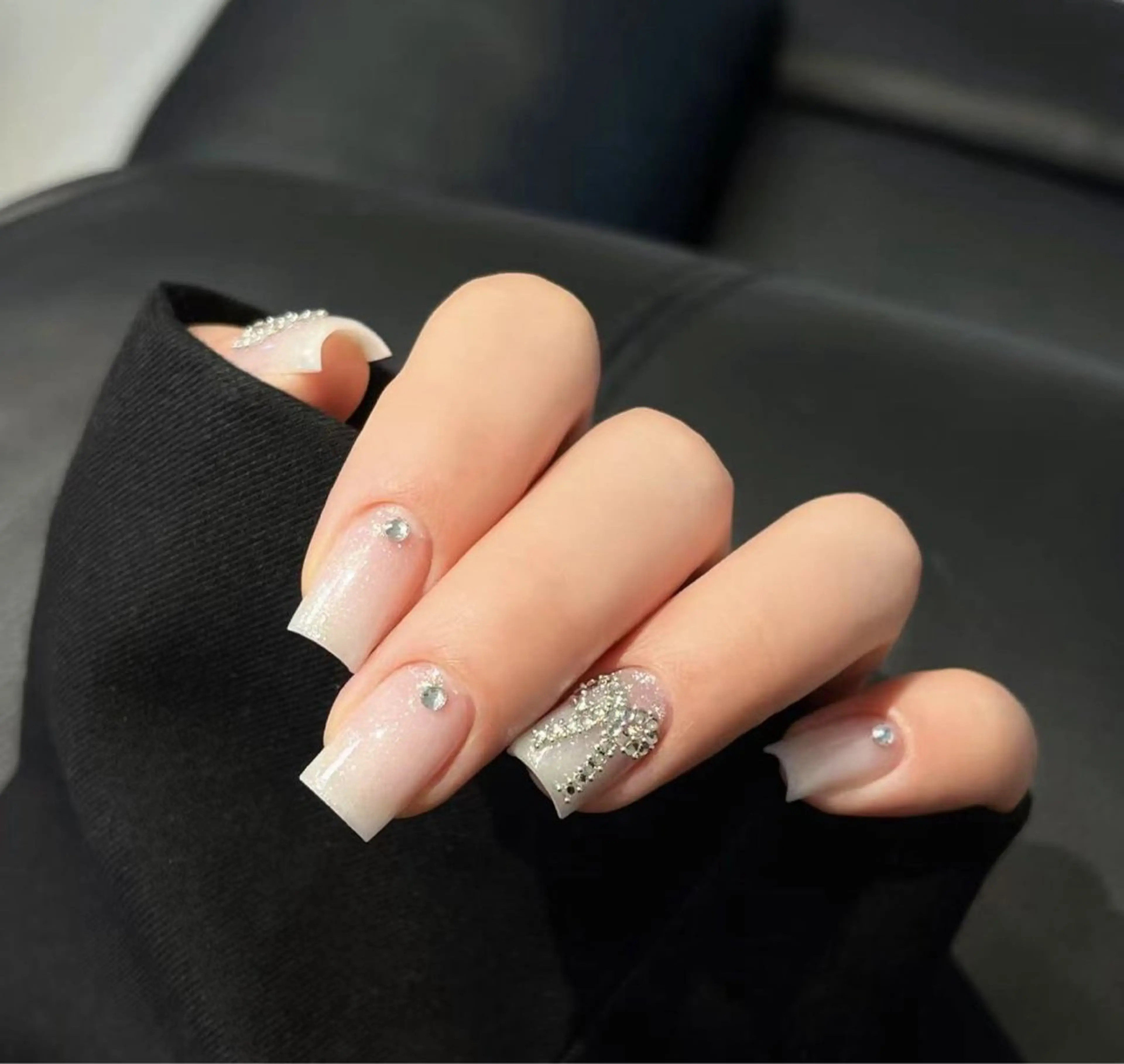 ネイル オーロラネイル フラワーネイル フットネイル フレンチネイル ジェルネイル ハンドネイル BabyYouMi ねねのネイルデザイン