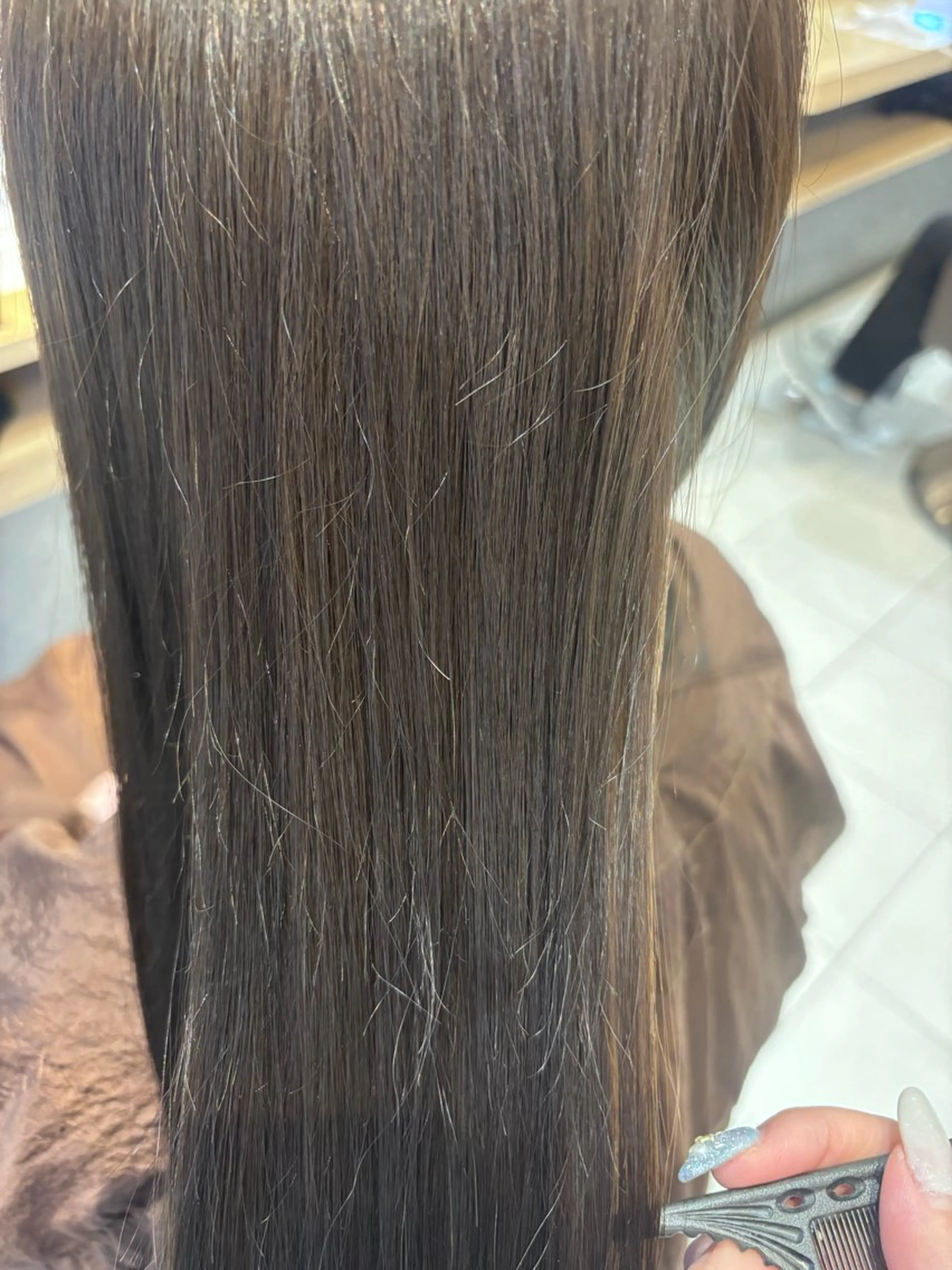 ロング ヘアカラー 淺井 さくらのヘアスタイル