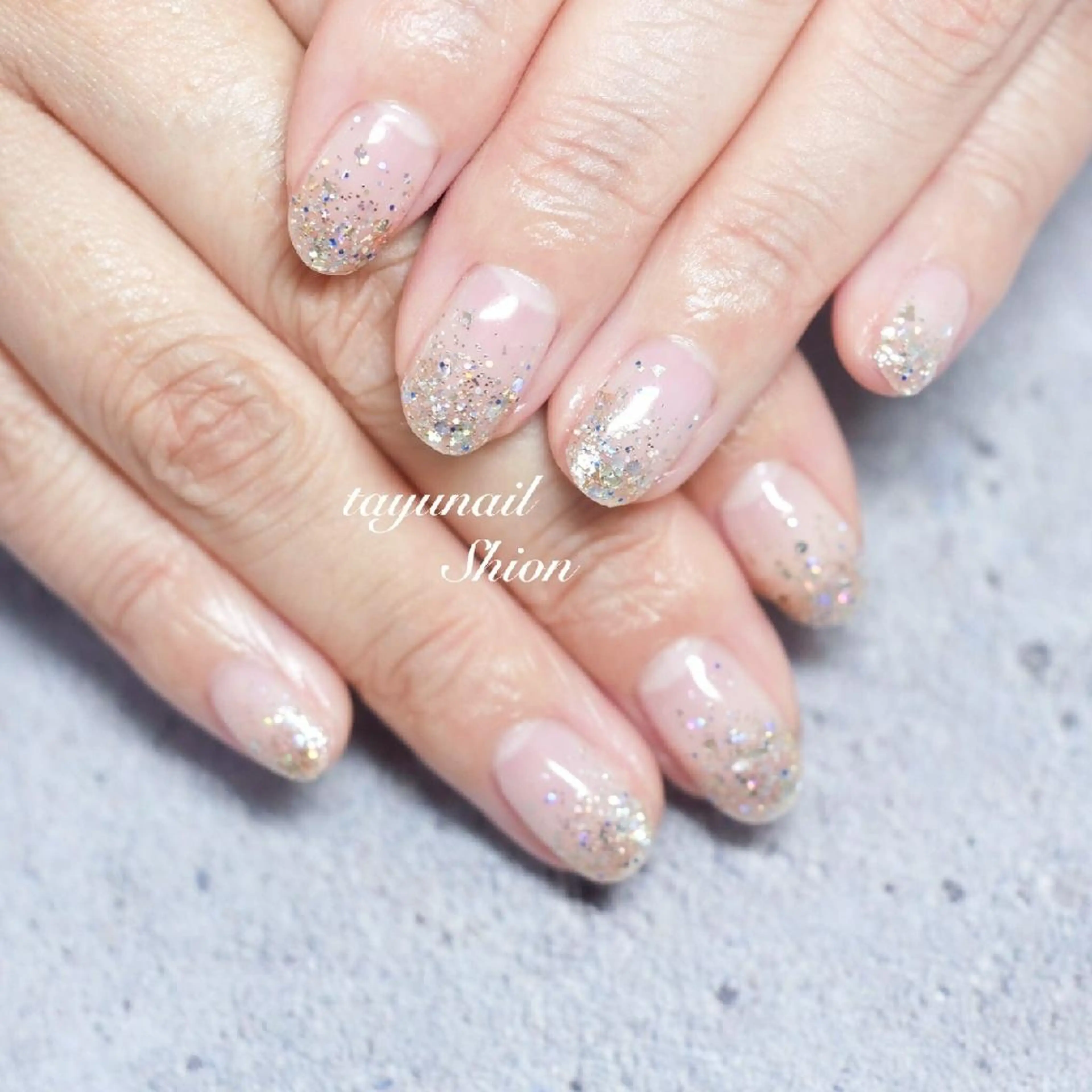 ネイル ブルー ジェルネイル グラデーション キラキラネイル ラメ(グリッター) ネイルサロン・ネイルスクール　たゆnail所属・ネイルサロン 【たゆnail】のネイルデザイン