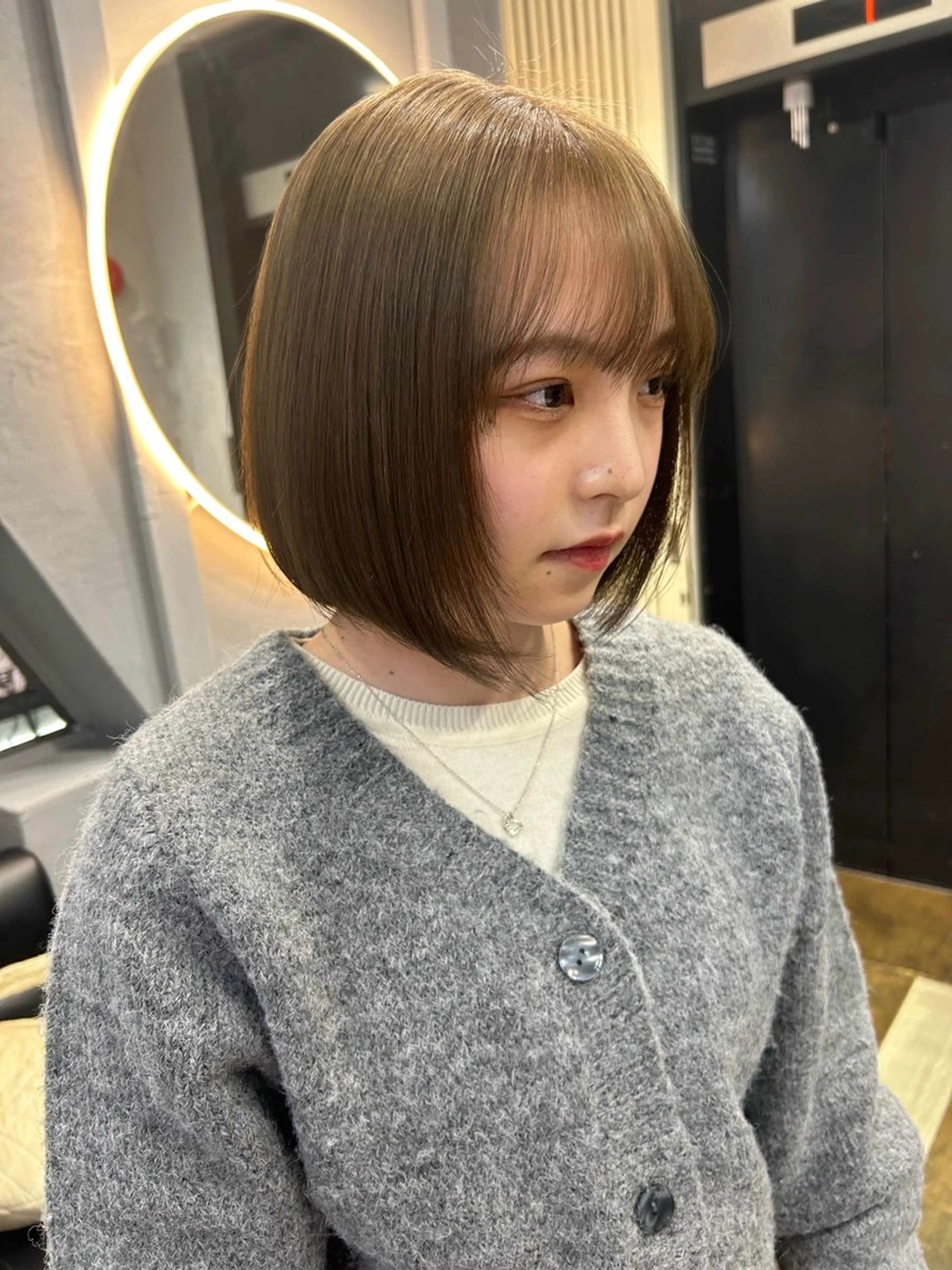 ミディアム カラー TATSUブリーチ/ ミルクティーベージュのヘアスタイル