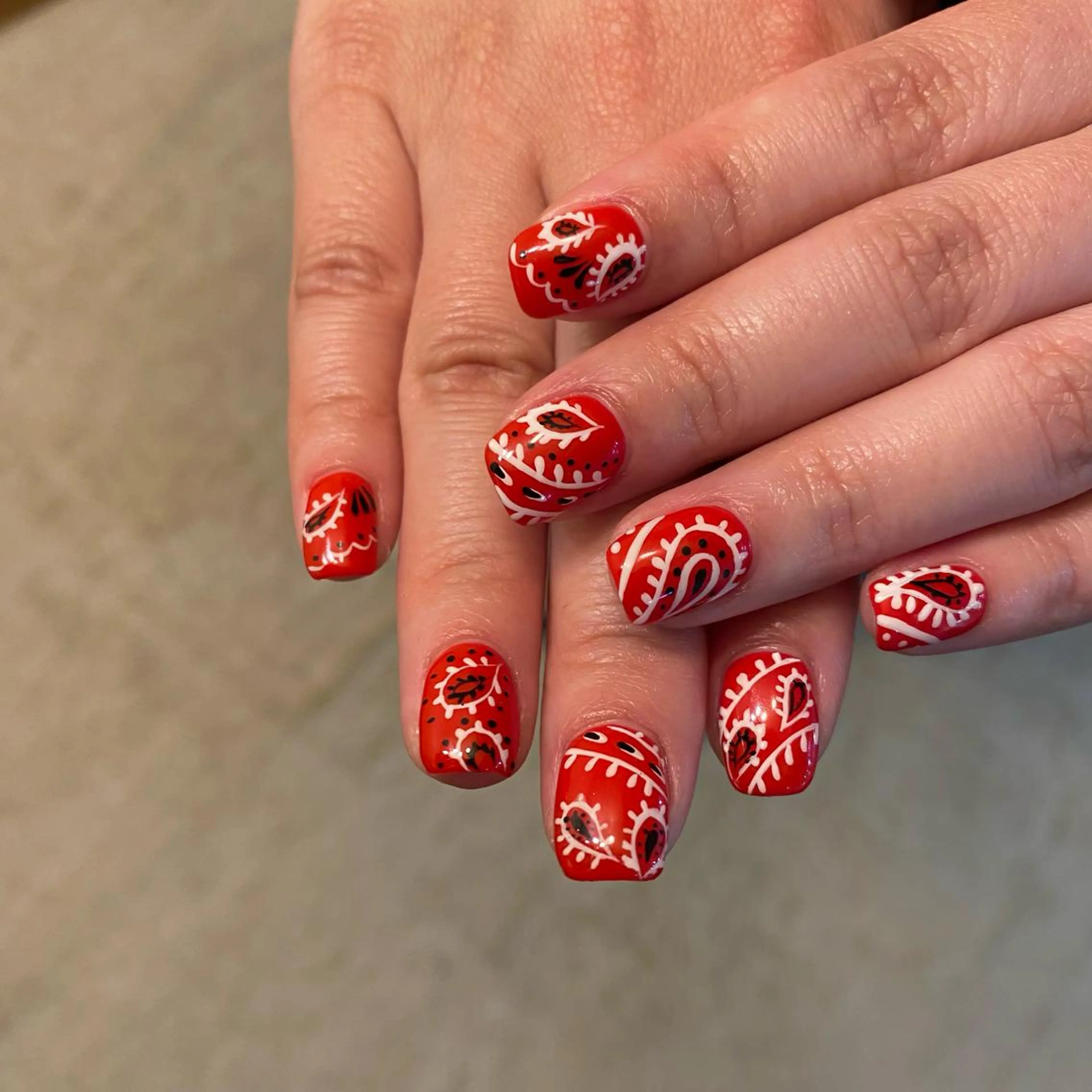 ネイル ハンドネイル Amber21.所属・Nagahama Akariのネイルデザイン