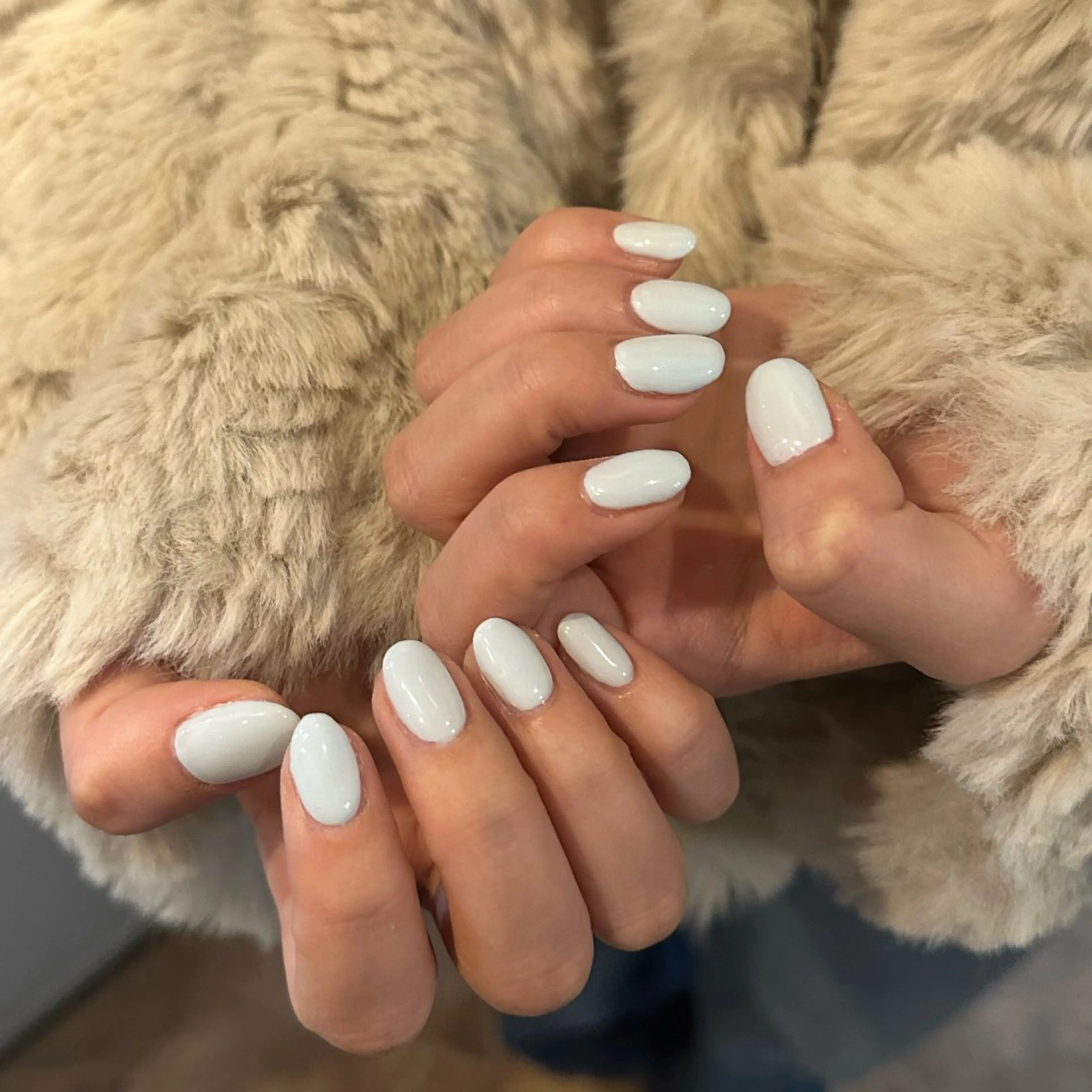 ネイル 水色 WOLTOKYO渋谷 yunaのネイルデザイン