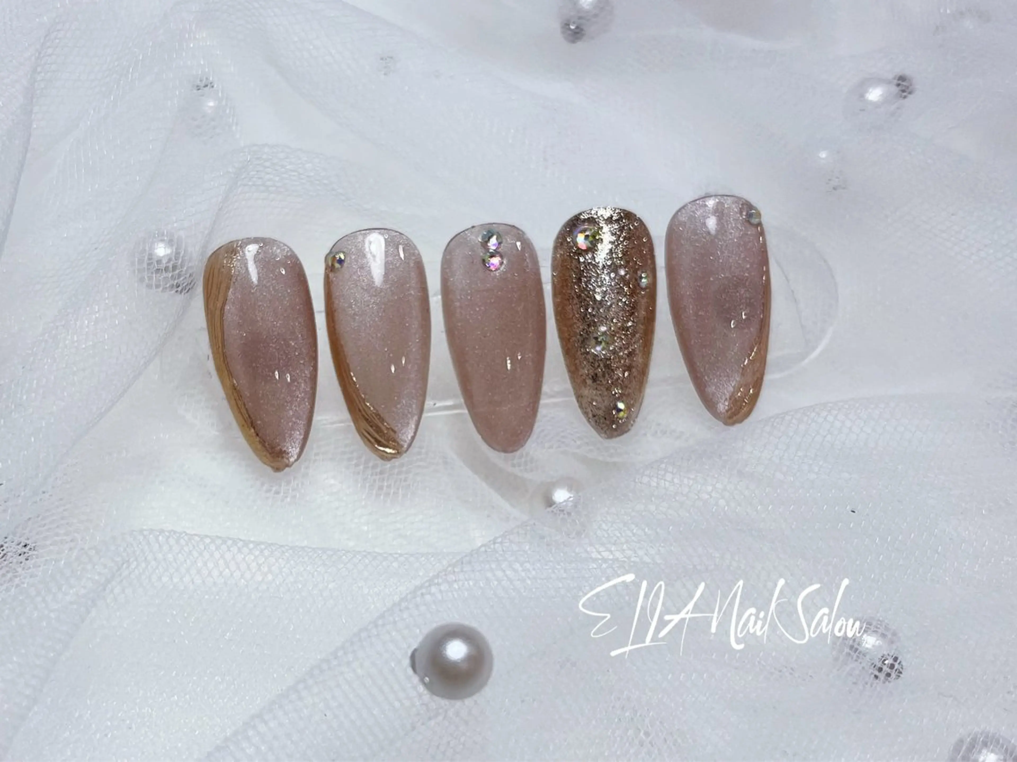 ミディアム cici nailのネイルデザイン