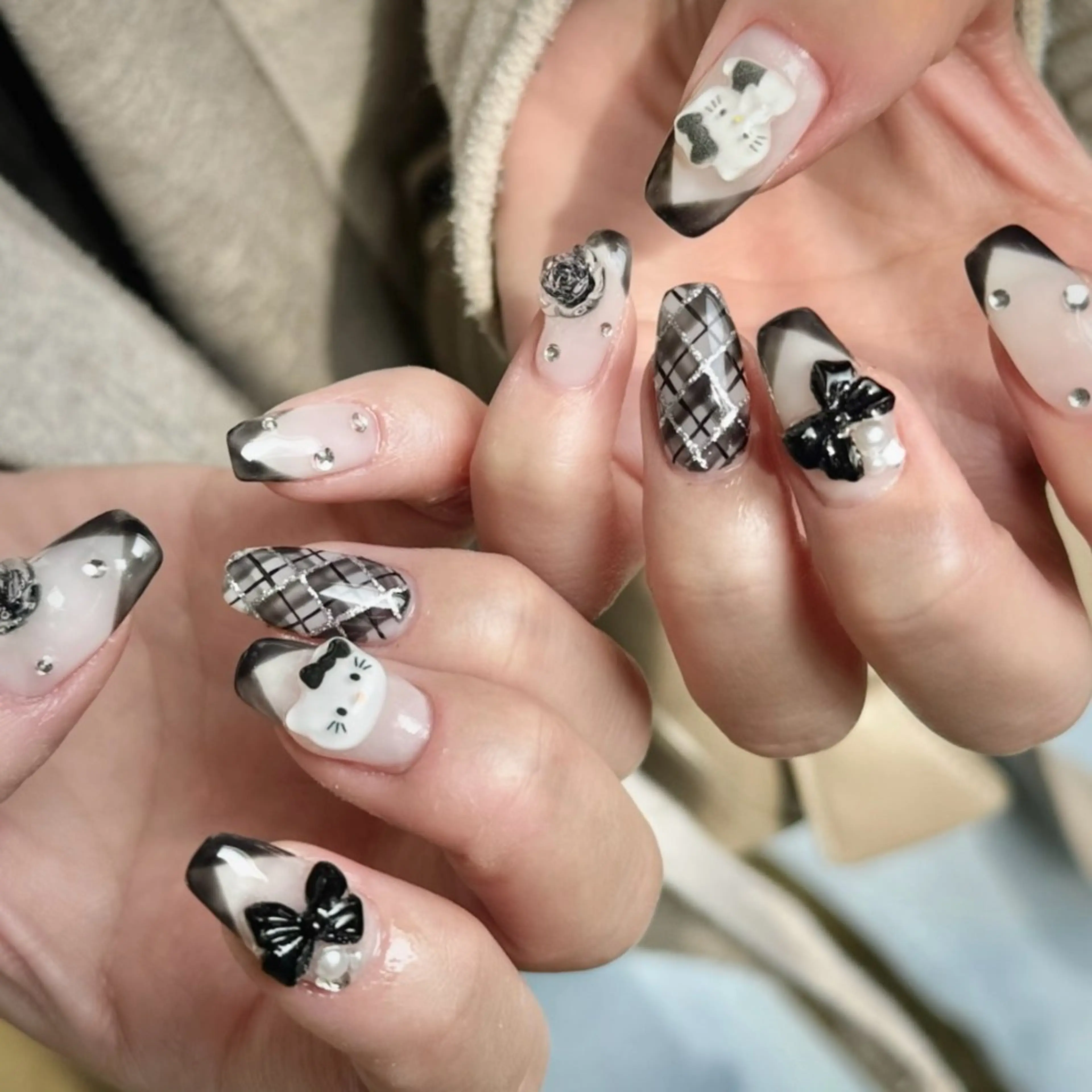 《ミニモ特別価格》✨【10本アート、韓国、ワンホン、y2k💁♀️】アートし放題😊の写真