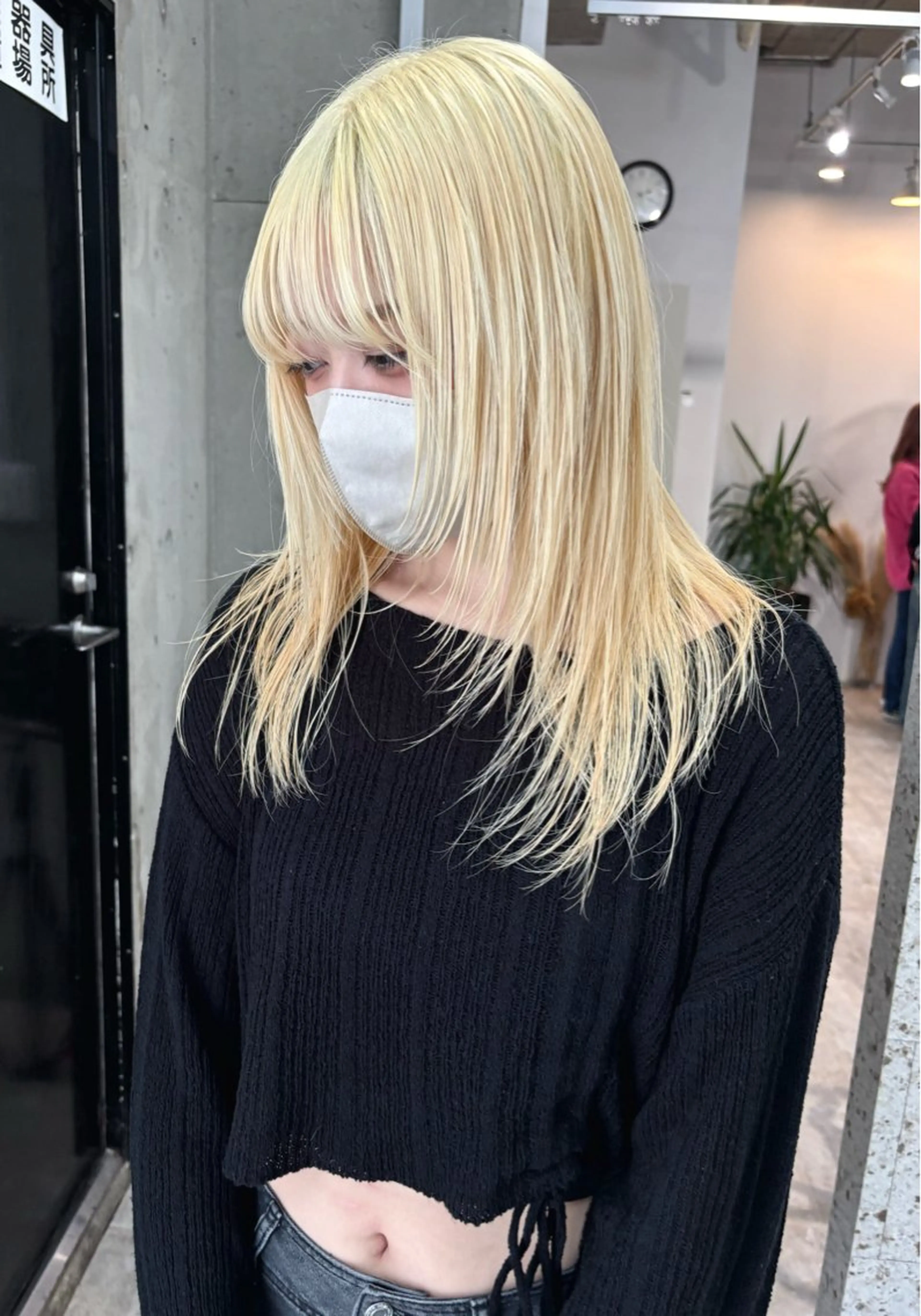 ロング カラー ブロンド レイヤーカット lani hair salon所属・SHOTO ハイトー ン/デザインカラーのヘアスタイル