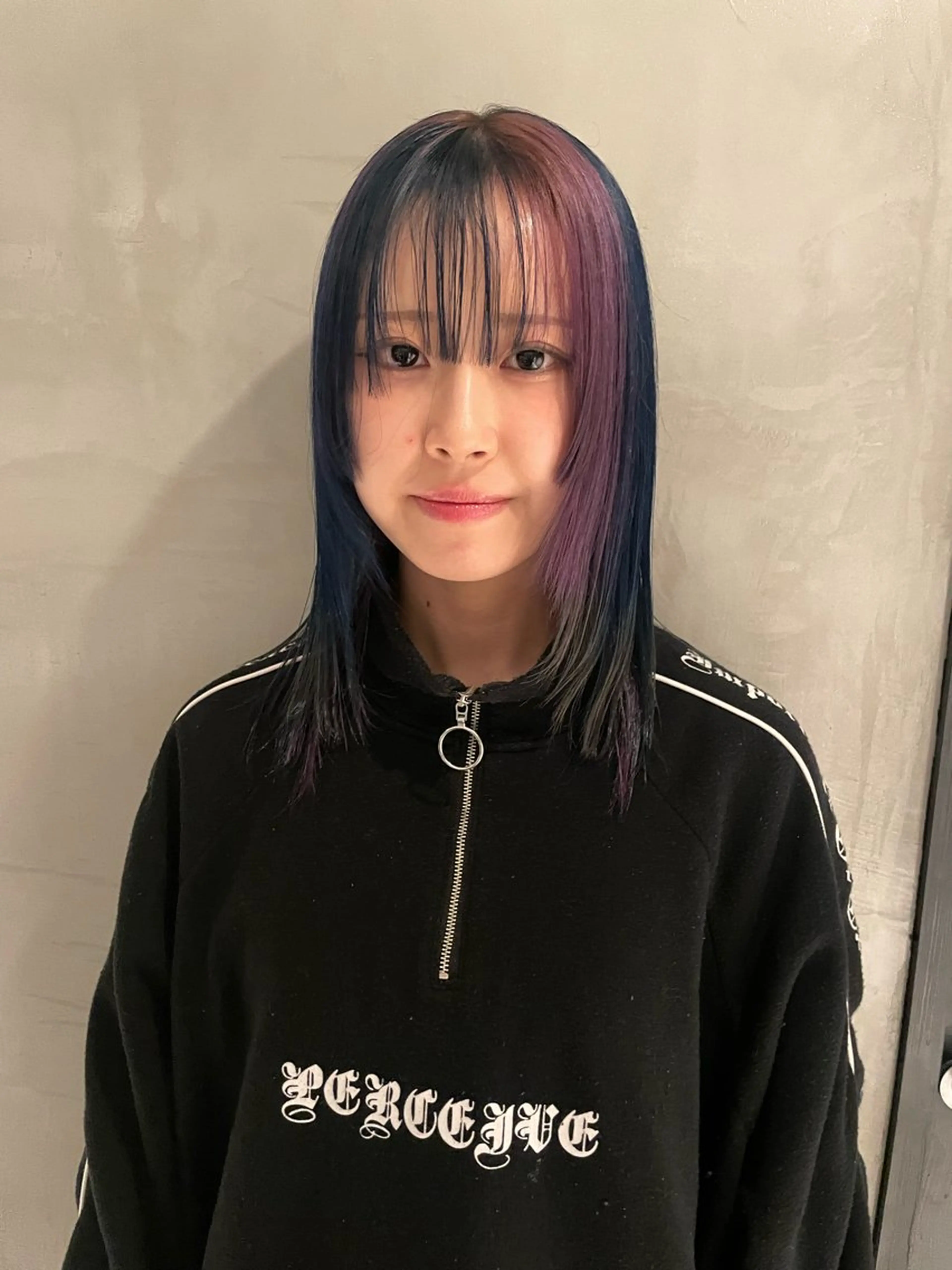 ミディアム カラー ヘアカラー L&Co. BY LUCKHAIR所属・ブリーチ✧︎デザイン ゆうのヘアスタイル